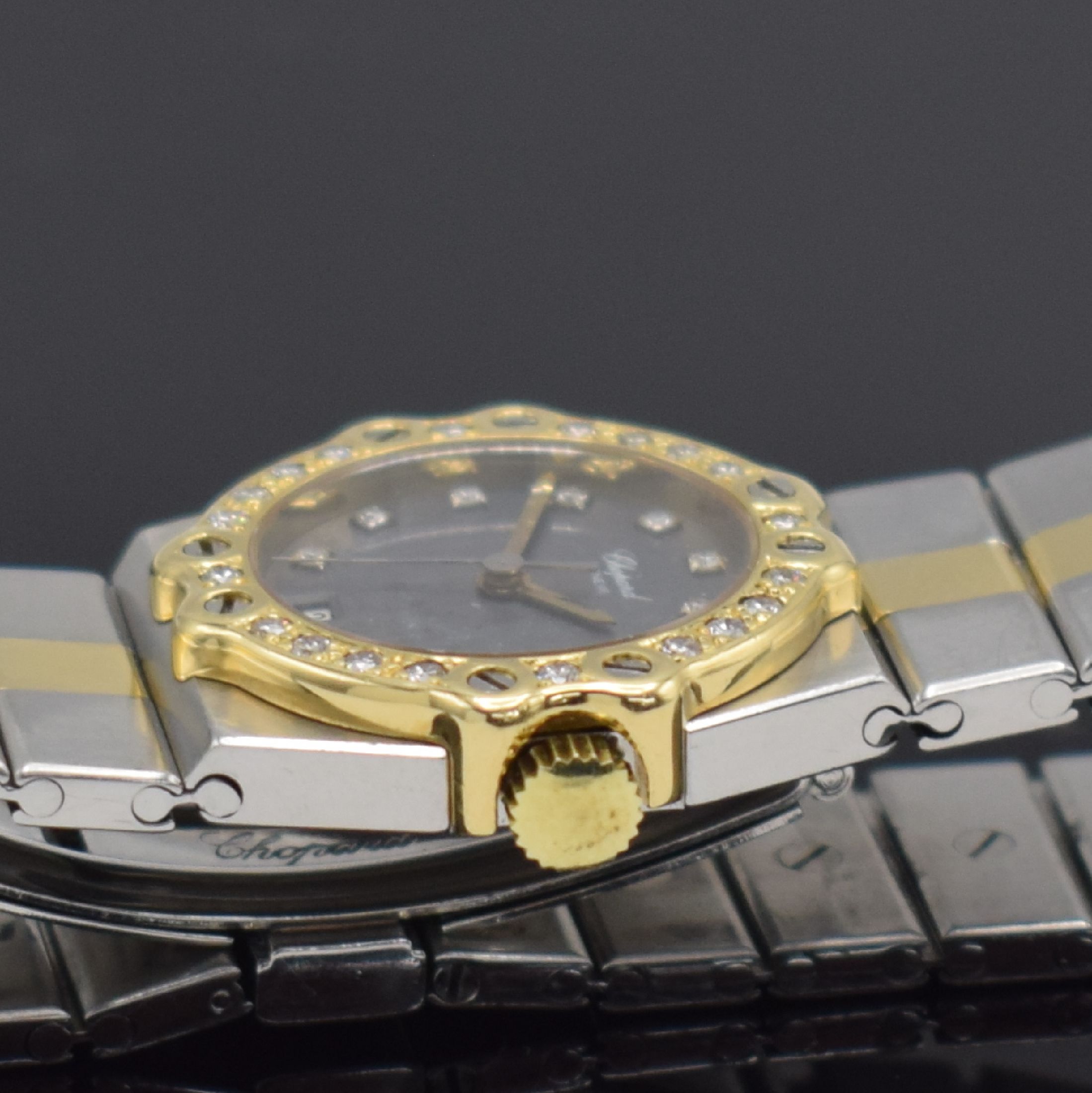 Detail d: CHOPARD Damenarmbanduhr Model St. Moritz Referenz 8024, Schweiz um 1990, quarz, Edelstahl/Gold kombiniert inkl. Gliederband m. dopp. Faltschl., ...