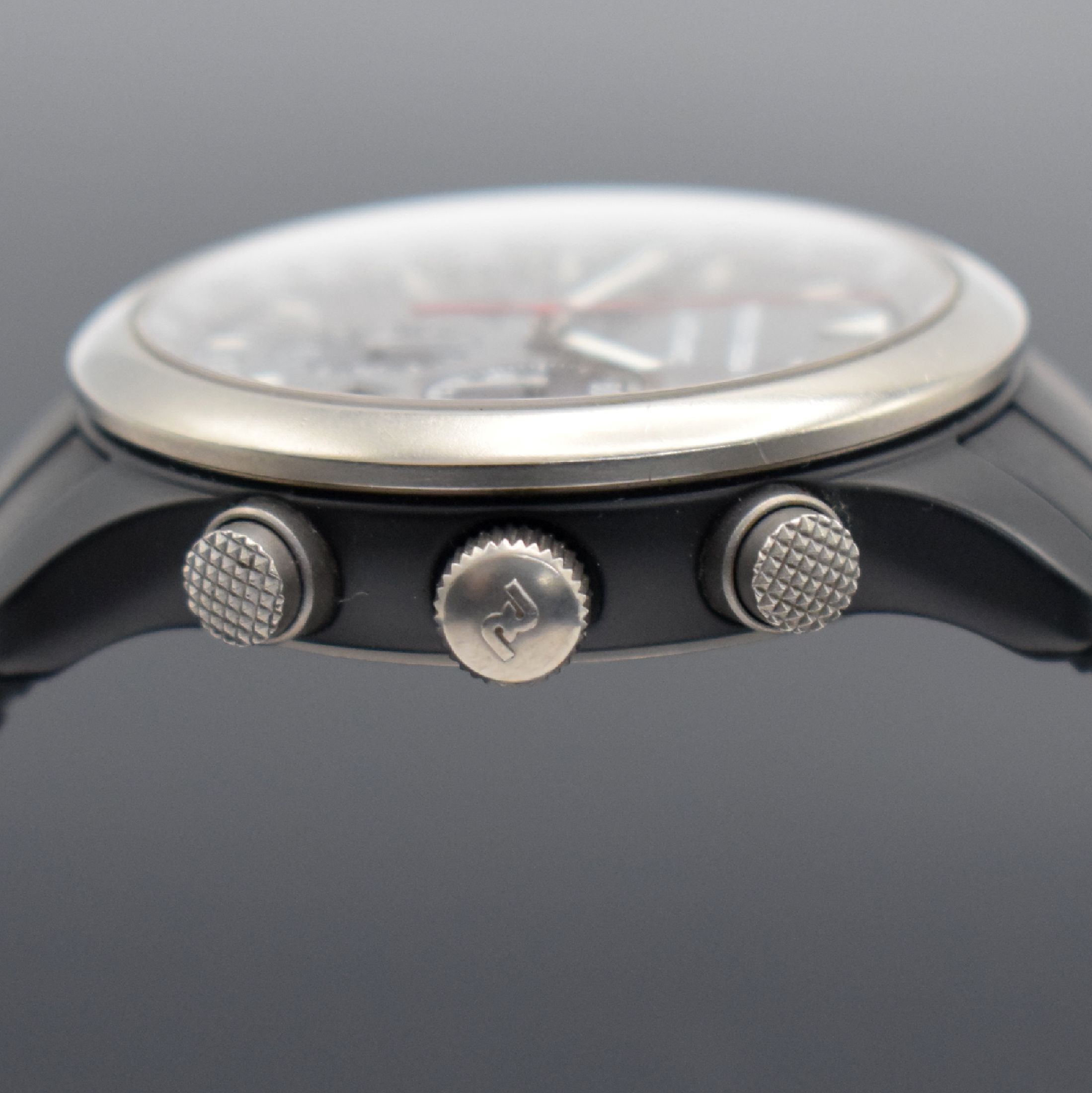 Detail d: PORSCHE DESIGN Armbandchronograph Referenz 6612.14, Schweiz um 2010, Automatik, teils geschwärztes Geh. in Aluminium & Titan, Boden & Krone ...