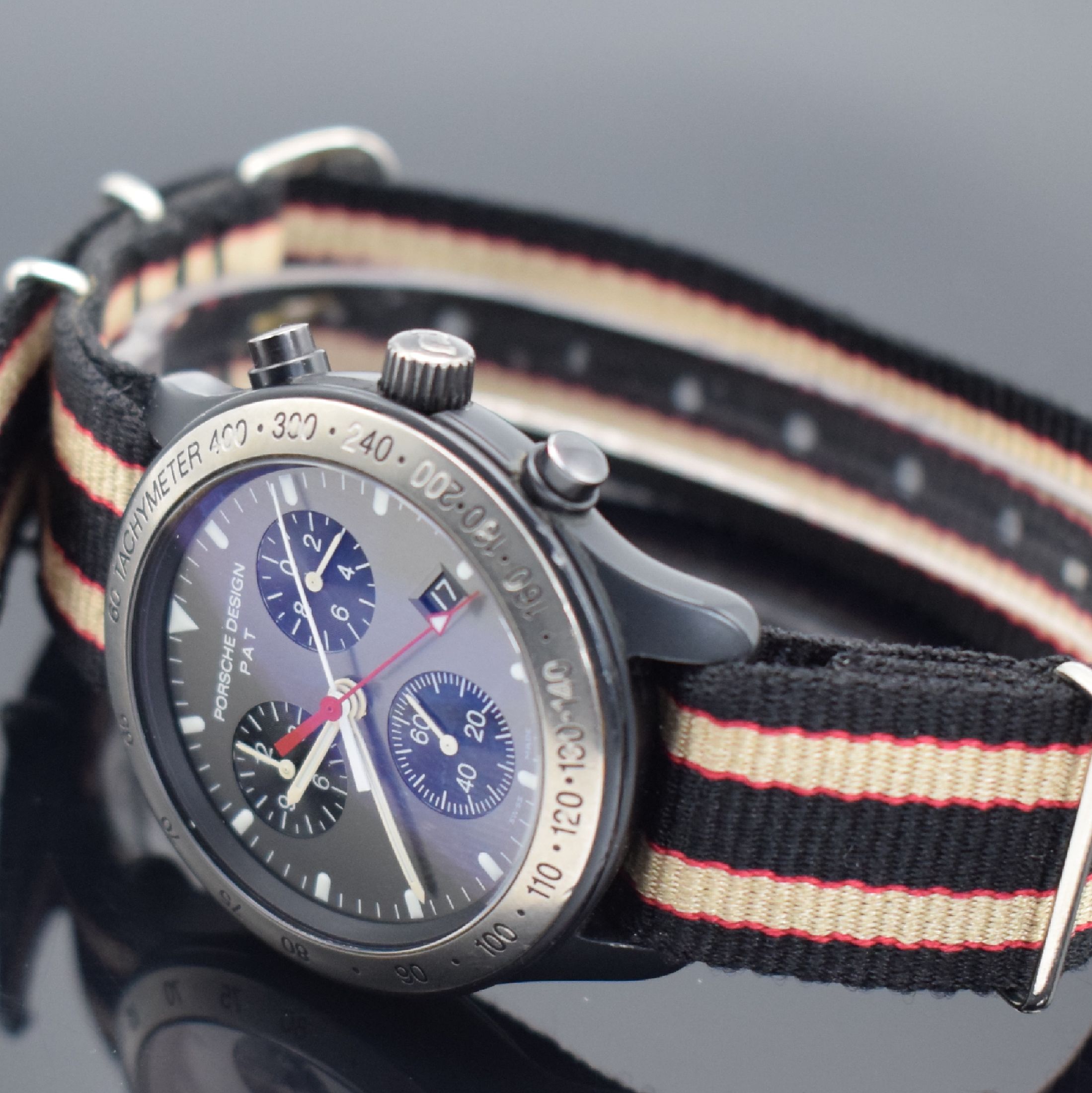 Detail b: PORSCHE DESIGN PAT / ETERNA Herrenarmbanduhr mit Chronograph Referenz 6610.14, Schweiz um 2000, quarz, z. T. geschw. Titan/Aluminium- Gehäuse, Krone ...