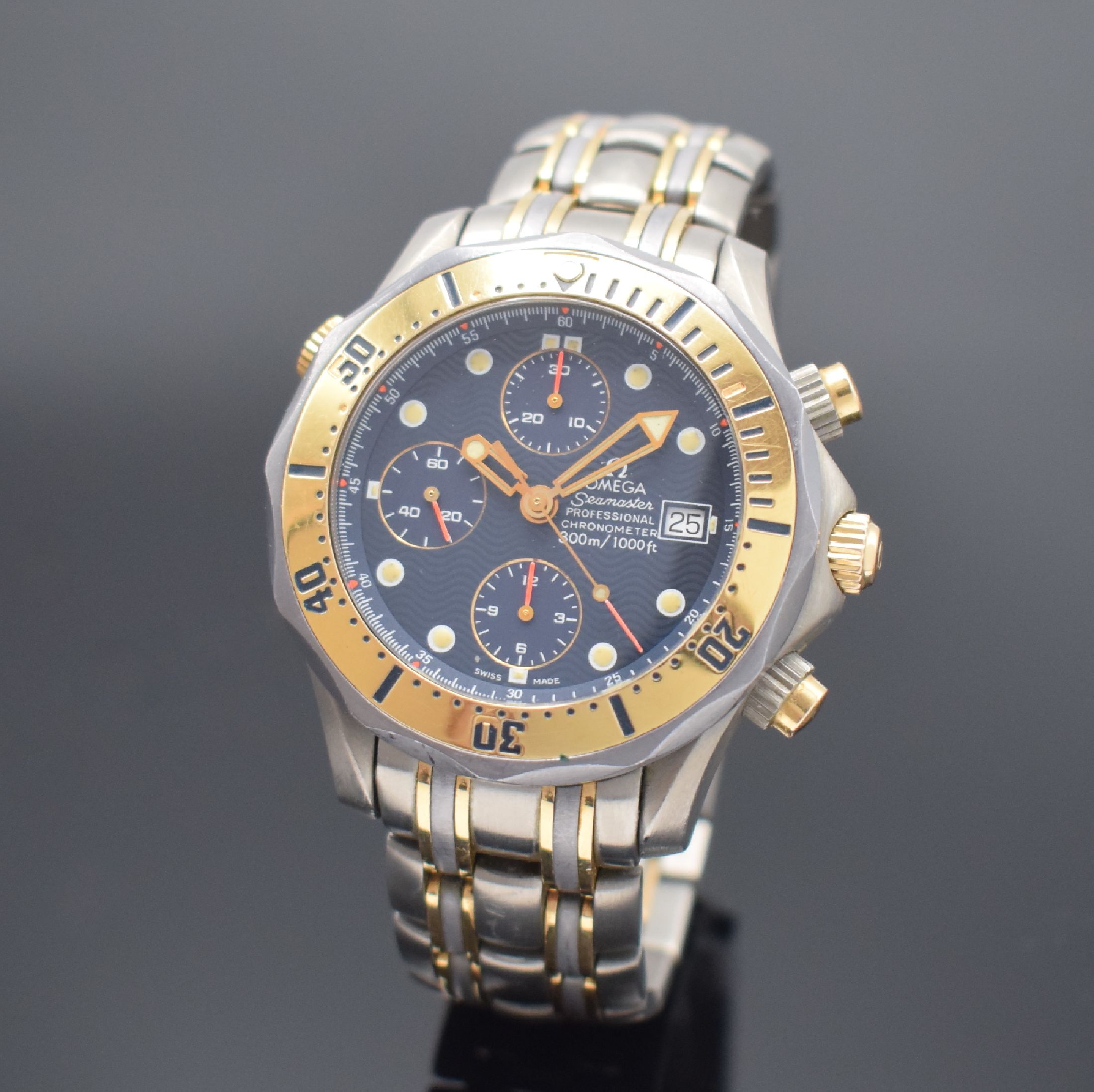 OMEGA Seamaster Professional Chronometer Herrenchronograph in Titan & Gold Referenz 178 0504 / 378 0504, Schweiz um 1995, Automatik, verschr. Geh., ...
