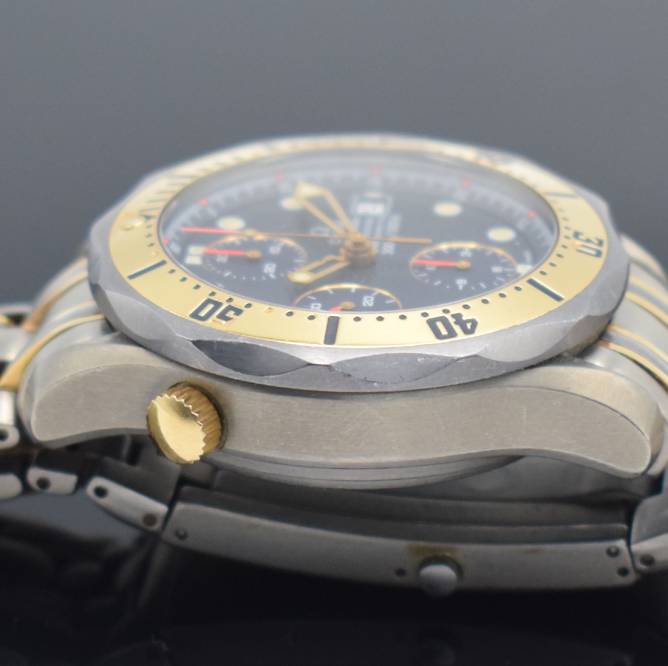 Detail e: OMEGA Seamaster Professional Chronometer Herrenchronograph in Titan & Gold Referenz 178 0504 / 378 0504, Schweiz um 1995, Automatik, verschr. Geh., ...