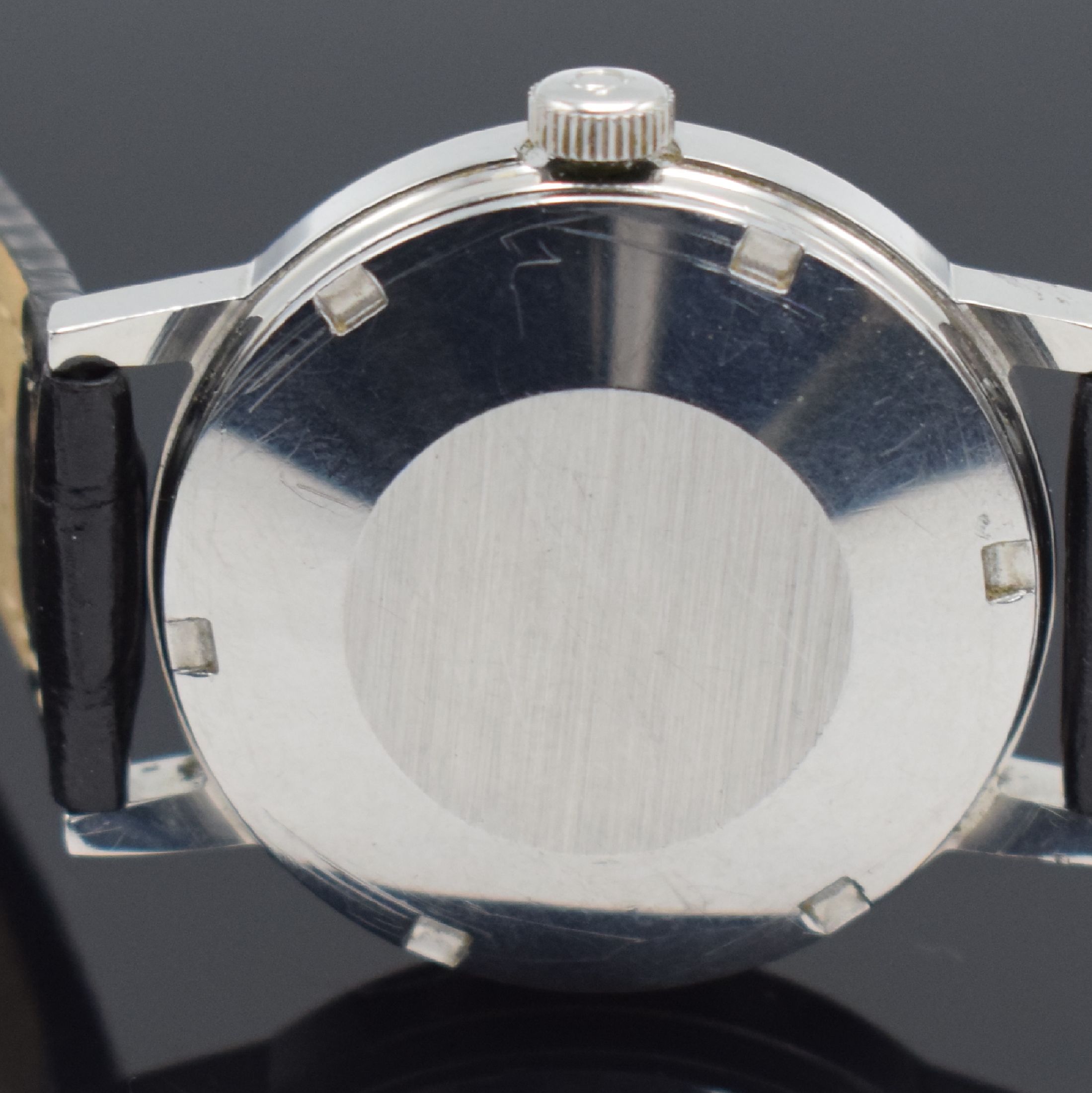 Detail c: OMEGA Geneve Herrenarmbanduhr in Stahl Referenz 166 0098, Schweiz um 1973, Automatik, 2-teil. Geh., Boden geschr., blaues Zifferbl. m. aufges. ...