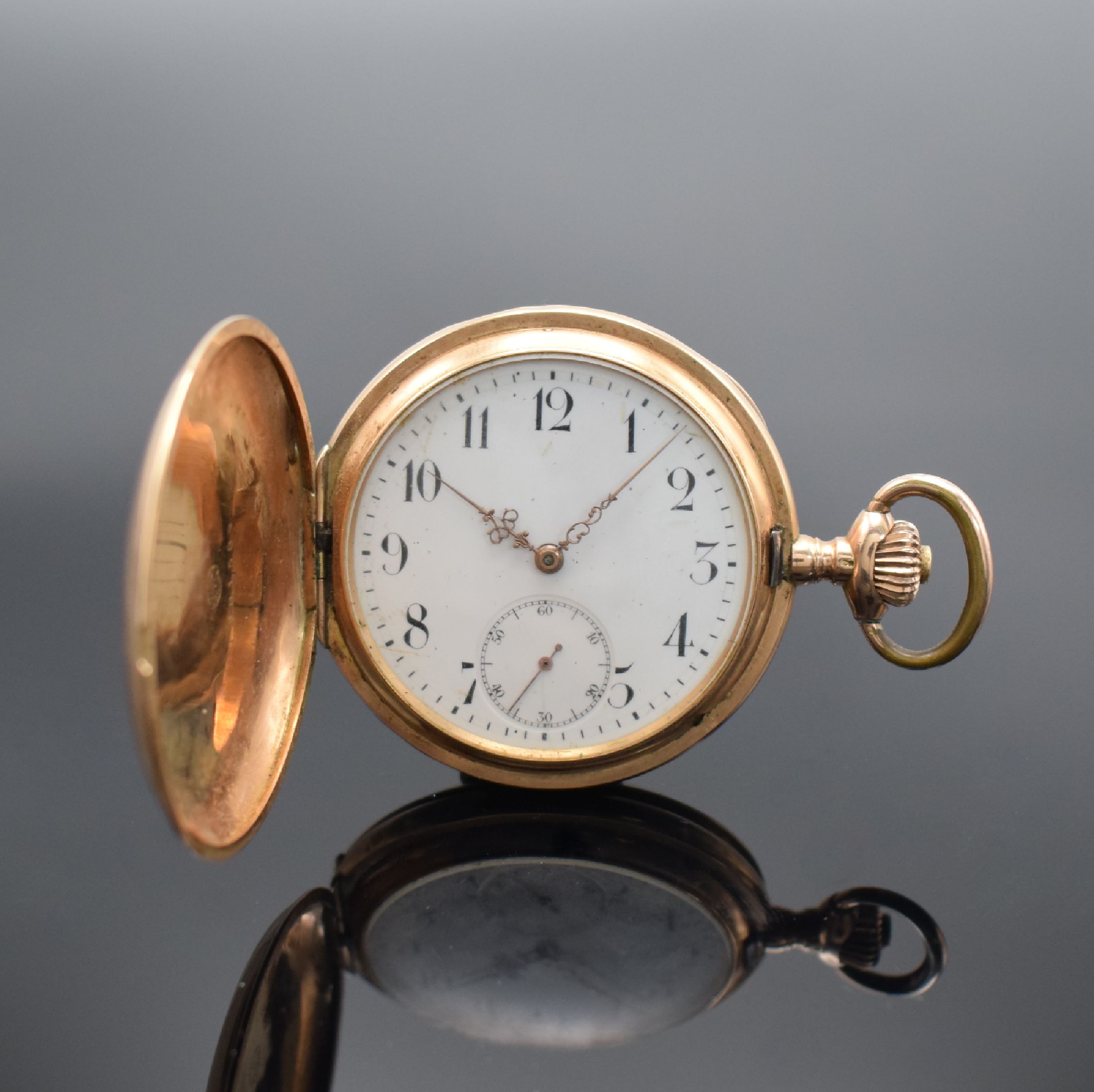 IWC Herrensavonette in RG 585/000, Schweiz um 1905, guill. 2 Deckel Goldgeh. dell., Sprungdeckel m. Monogrammspiegel, Metallcuvette, Emailzifferbl. ...