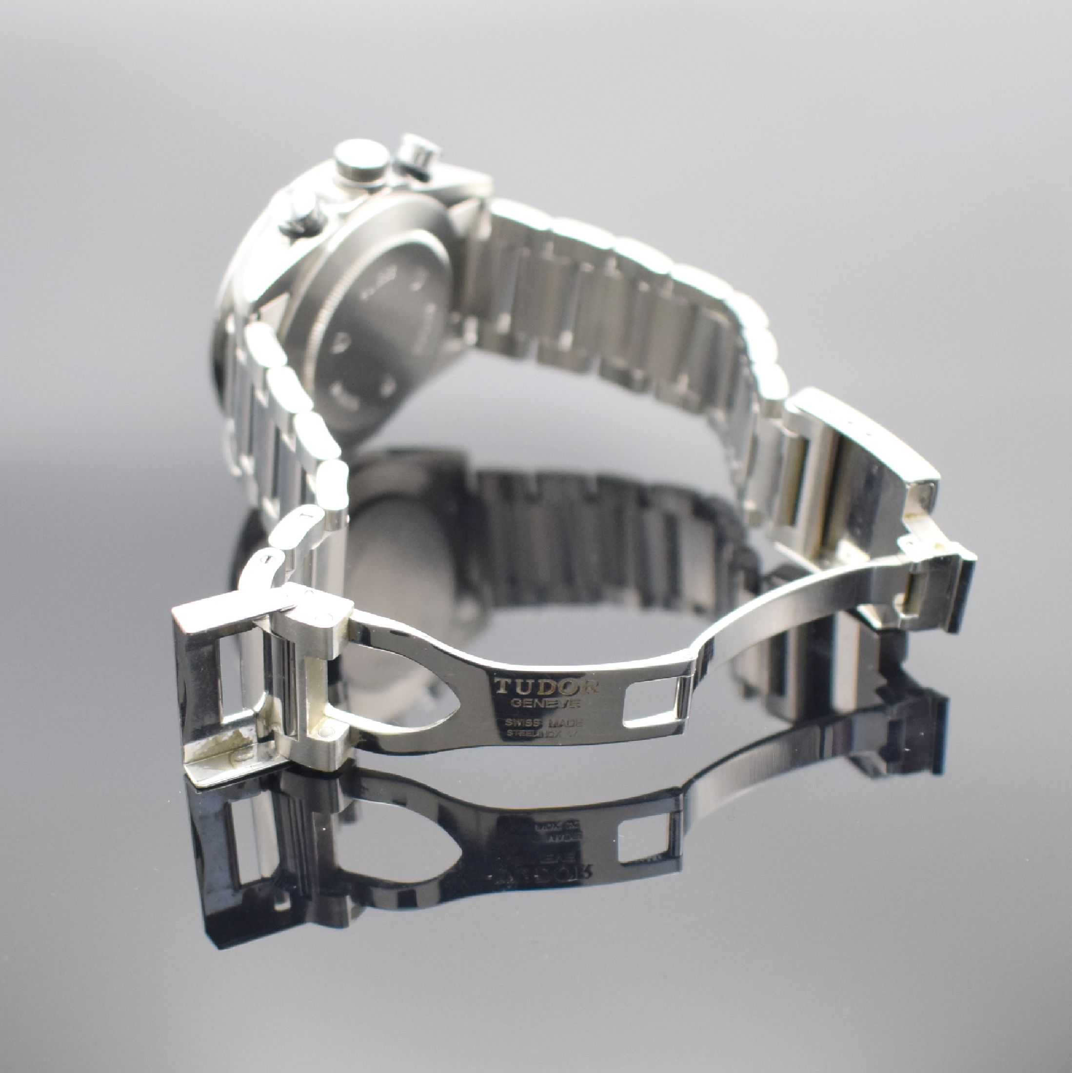 Detail c: TUDOR Armbandchronograph Fastrider Referenz 42000, Automatik, LC 100, Edelstahlgeh. inkl. Gliederband m. Faltschl., Boden & Krone verschr., Lünette ...