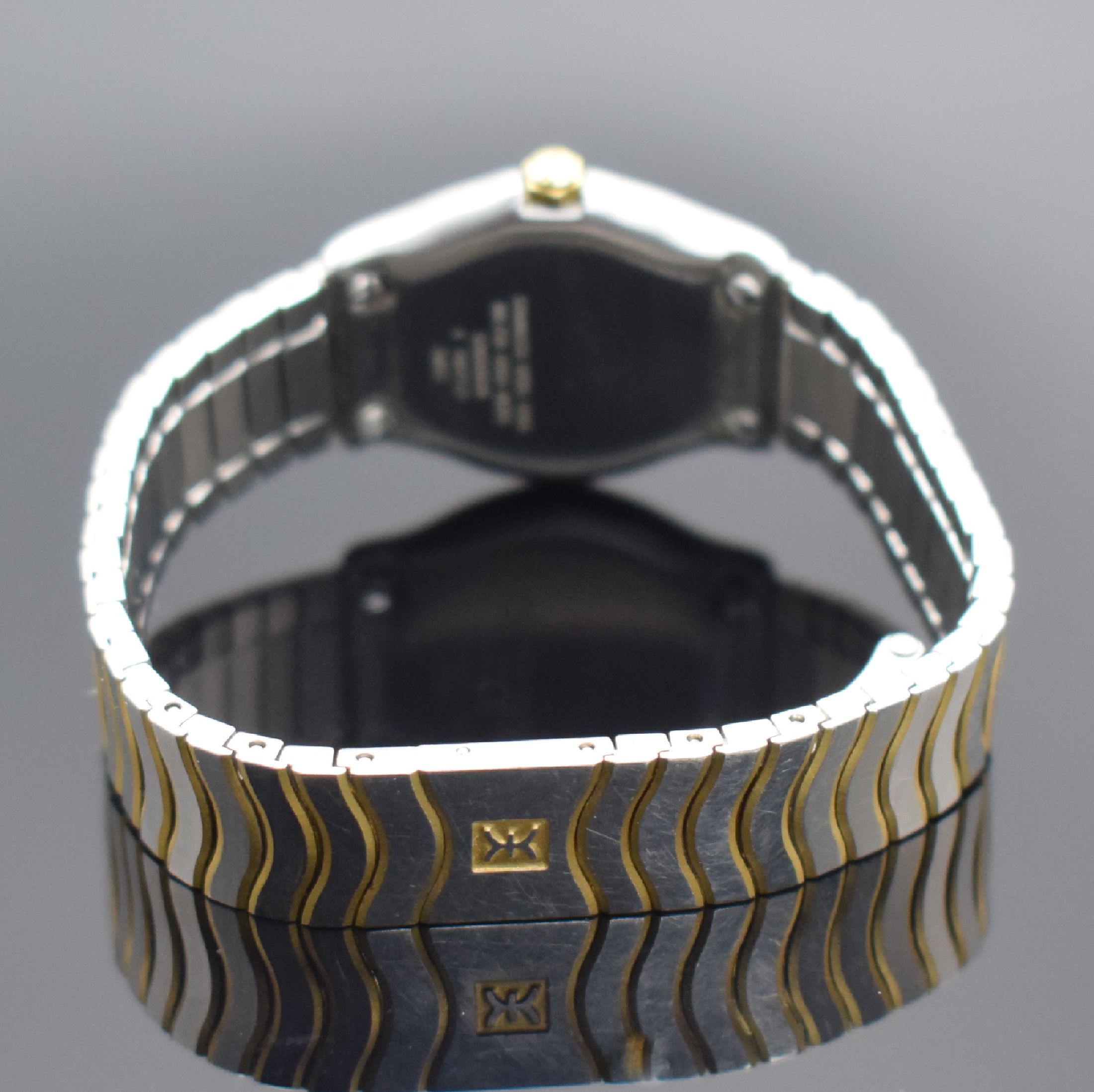 Detail b: EBEL Sport Classique Damenarmbanduhr in Edelstahl & Gold, Schweiz um 1995, quarz, Ref. E 1087121, Stülpgeh. m. 5-fach verschr. GG-Lünette, orig. ...
