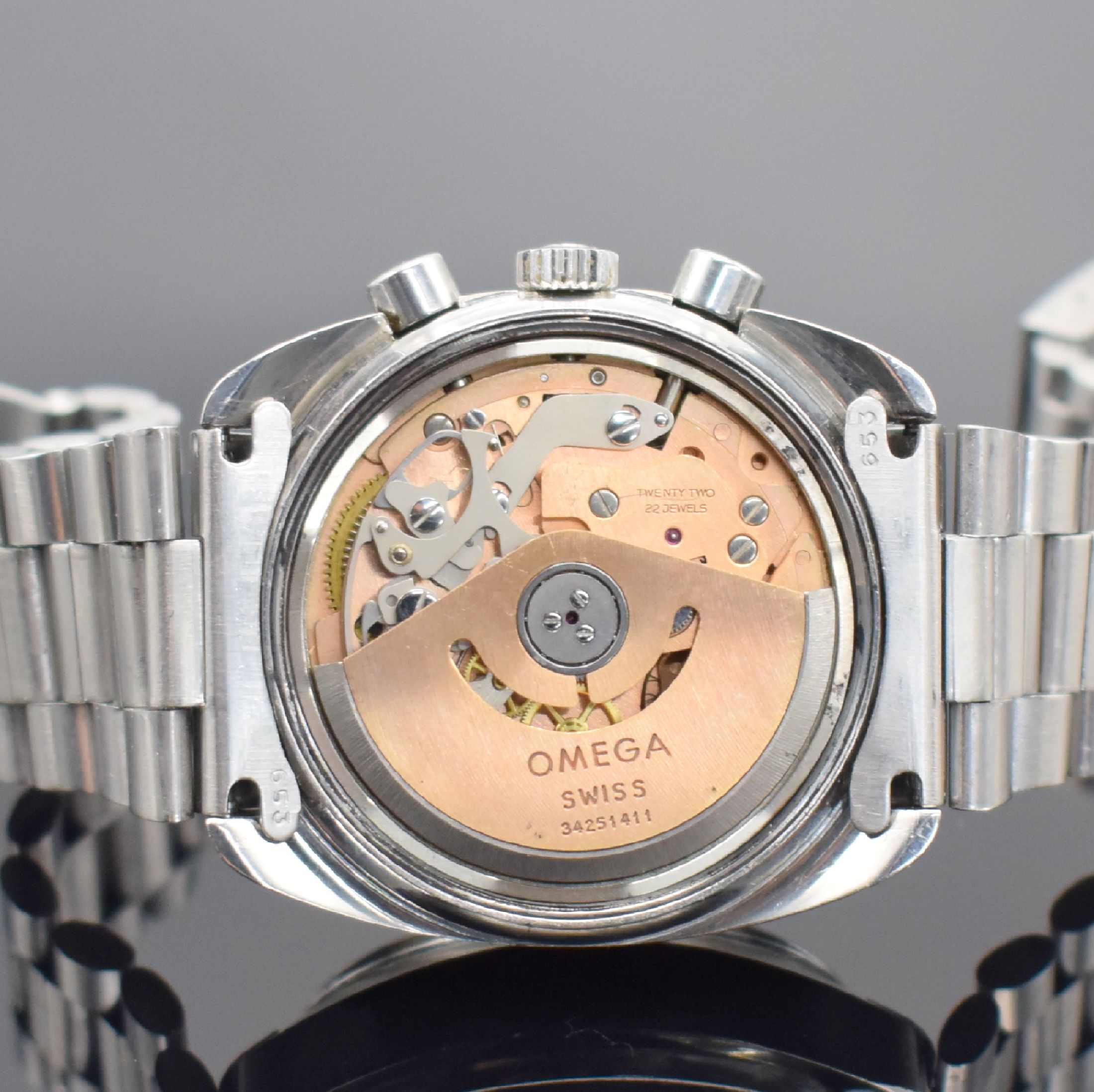 Detail e: OMEGA Seamaster Armbandchronograph, Schweiz um 1972, Ref. 176.007, Automatik, Edelstahlgeh. inkl. orig. Gliederband m. Faltschl., Boden m. ...