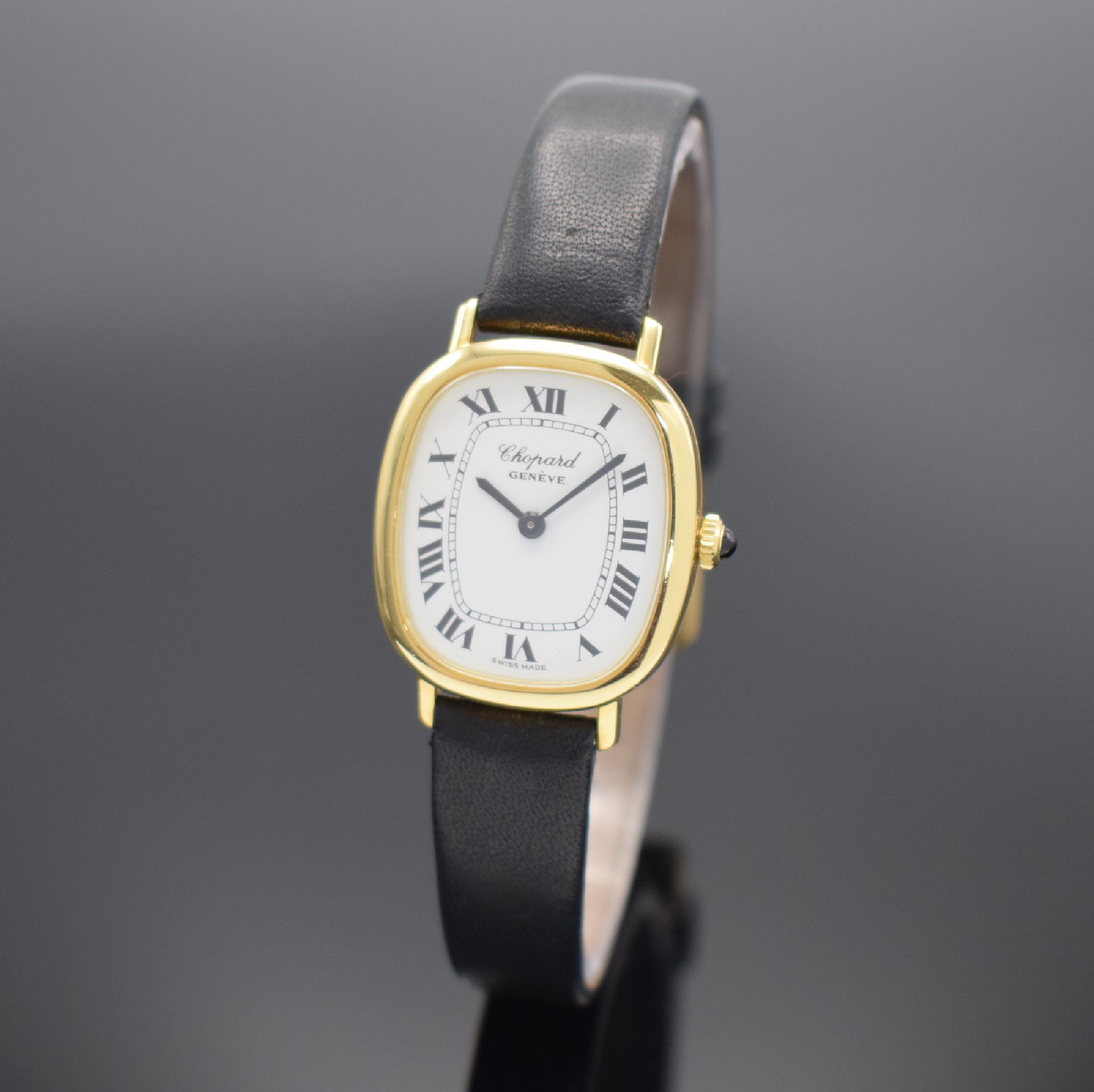 CHOPARD Damenarmbanduhr in GG 750/000, Schweiz um 1990, Handaufzug, Ref. 5091, Boden 4-fach verschr., Schmuckkrone, weißes Zifferbl. m. röm. ...