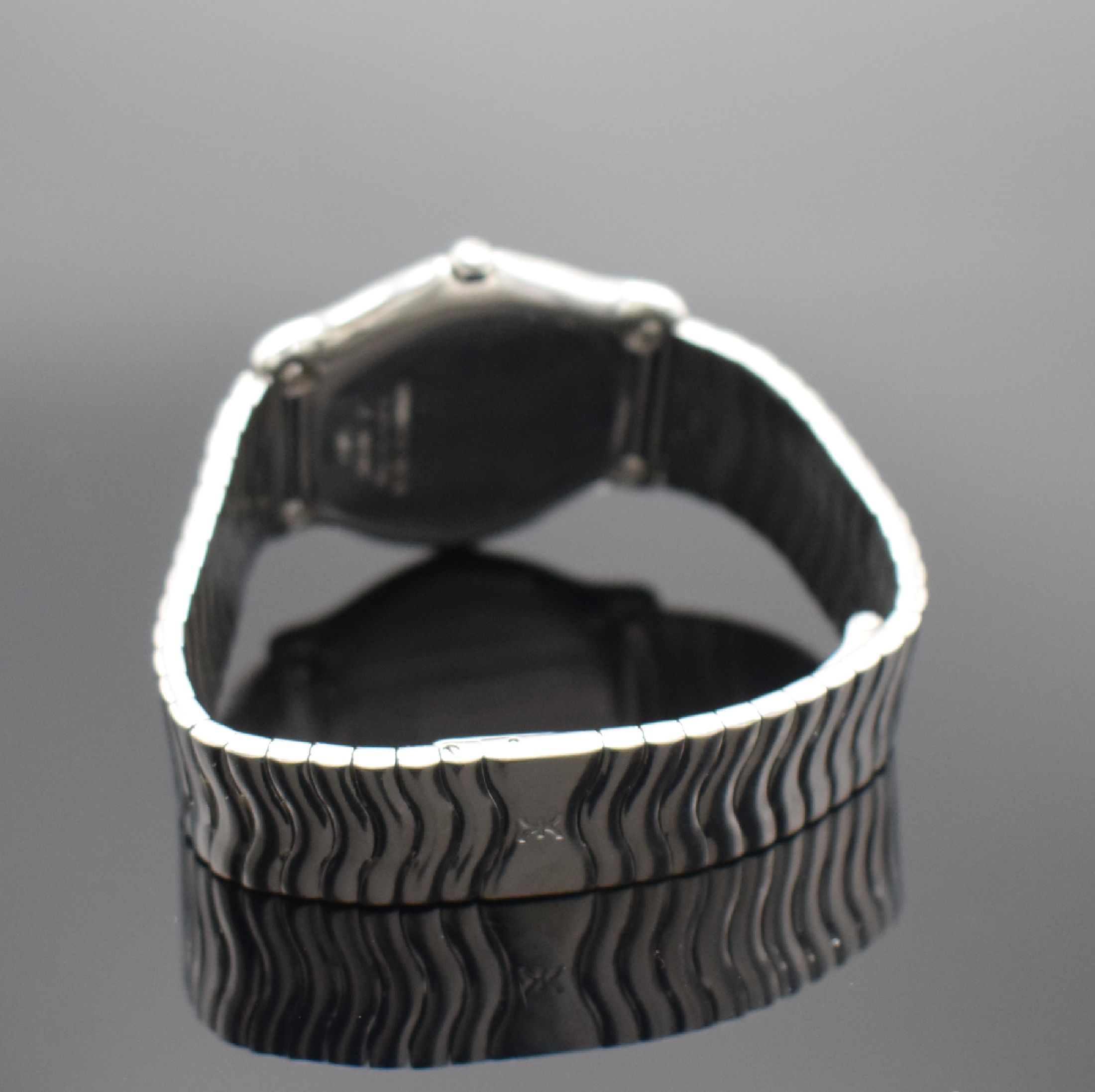 Detail b: EBEL Herrenarmbanduhr Sport Classique in Stahl, Schweiz um 1995, quarz, Ref. E9187142, Stülpgeh. m. 5-fach verschr. Lünette, orig. Gliederband m. ...