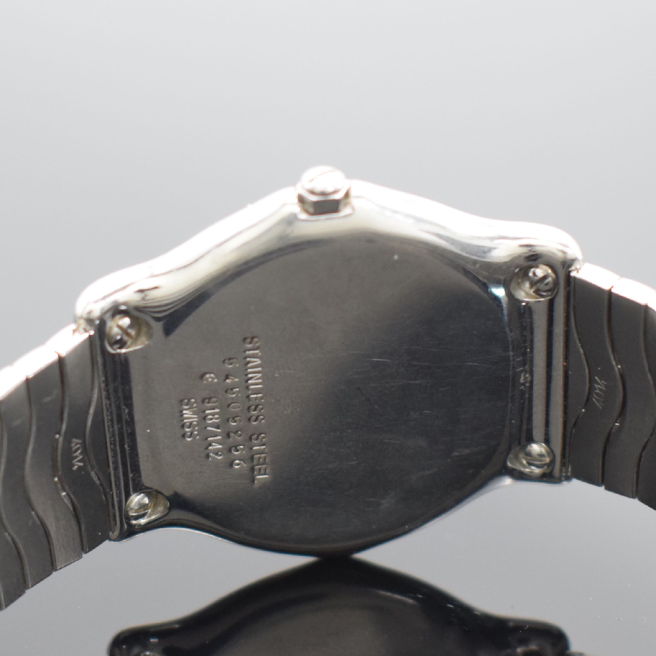 Detail d: EBEL Herrenarmbanduhr Sport Classique in Stahl, Schweiz um 1995, quarz, Ref. E9187142, Stülpgeh. m. 5-fach verschr. Lünette, orig. Gliederband m. ...