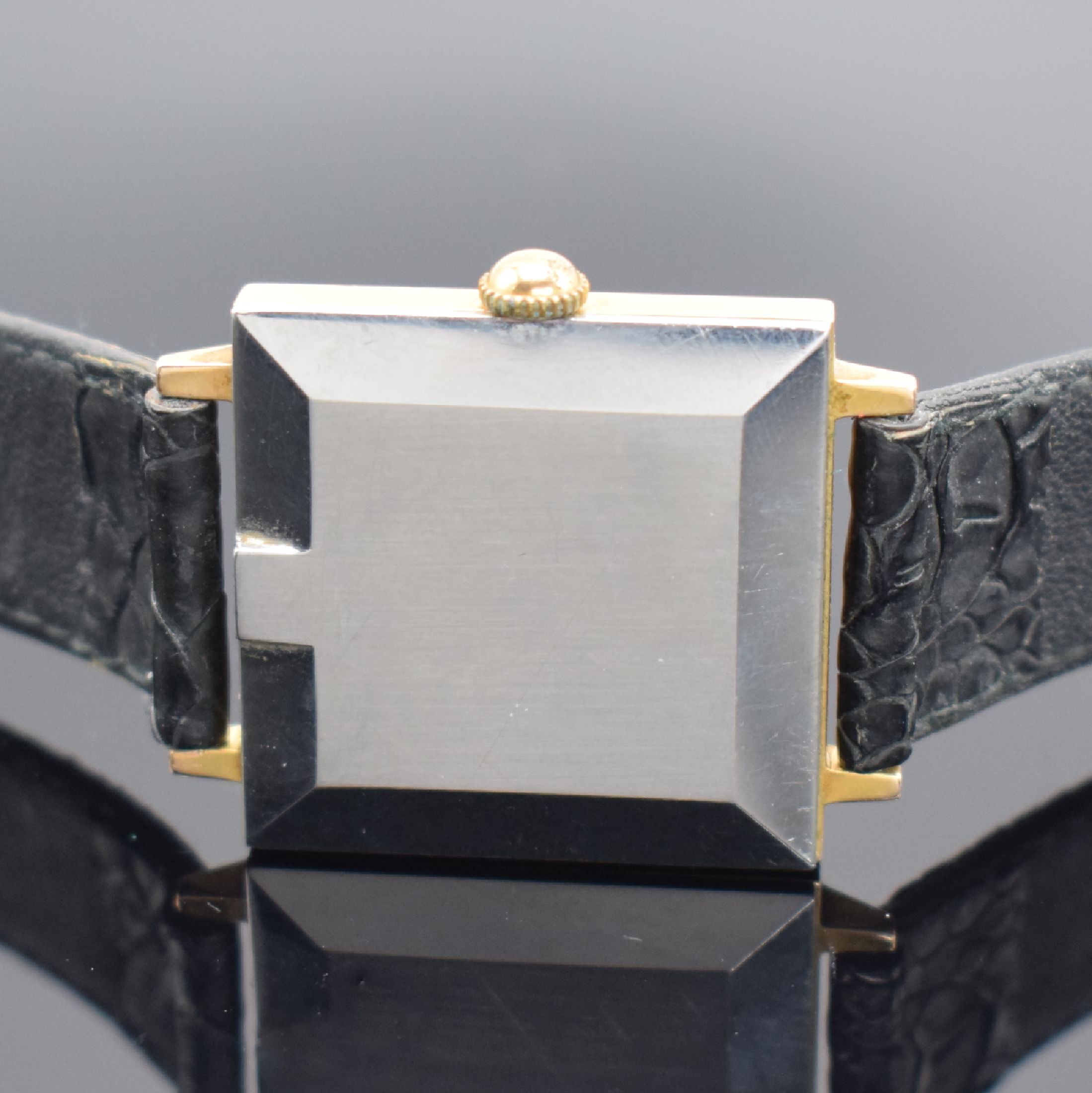 Detail c: LONGINES vergoldete Armbanduhr Referenz 7731/1, Schweiz um 1968, Handaufzug, Stahlboden aufgedr., silb. Zifferbl. altersb. fl., 4 gold. Std.-Ind. & ...