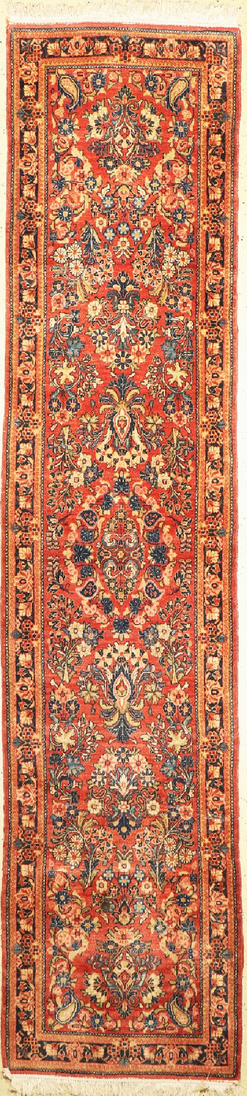 Us Re-Import Sarogh, Persien, um 1940, Wolle auf Baumwolle, ca. 350 x 78 cm, EHZ: 1-2