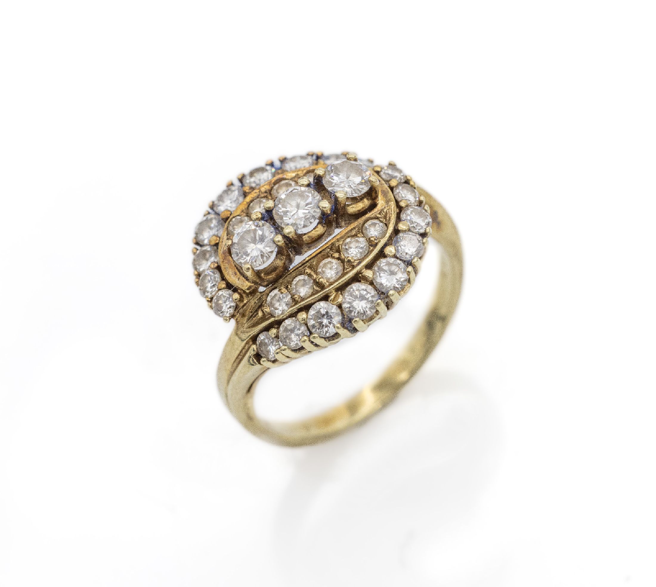 14 kt Gold Brillant-Ring, GG 585/000, 31 Brillanten zus. ca. 1.30 ct Weiß/si, RW 56, ca. 5.8 g, Reinigung empfohlen