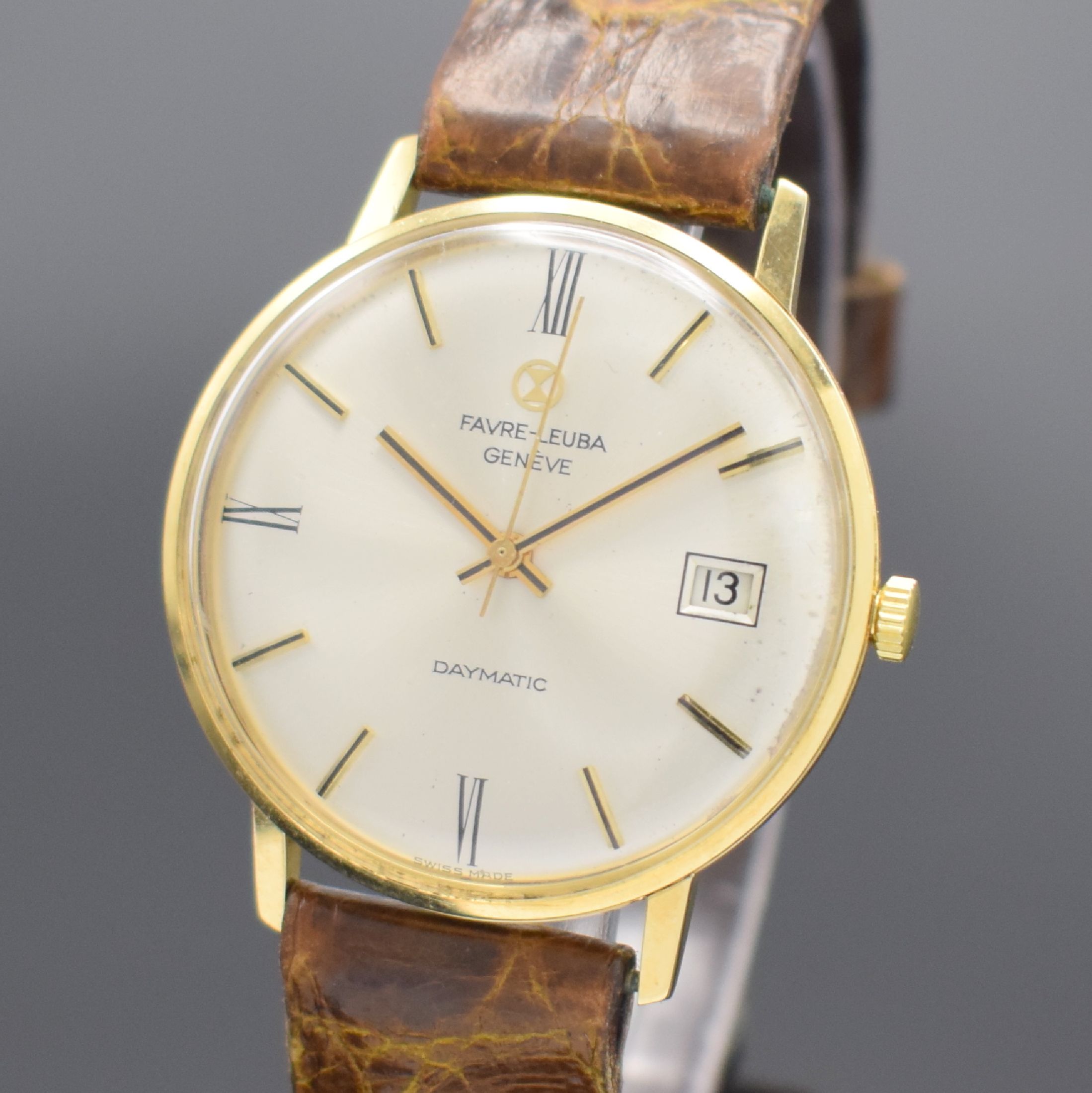 Detail a: FAVRE LEUBA Daymatic Herrenarmbanduhr in GG 750/000, Schweiz um 1965, Automatik, Monocoque-Geh., Glasrand aufgedr., silb. Zifferbl. l. fl., gold. ...