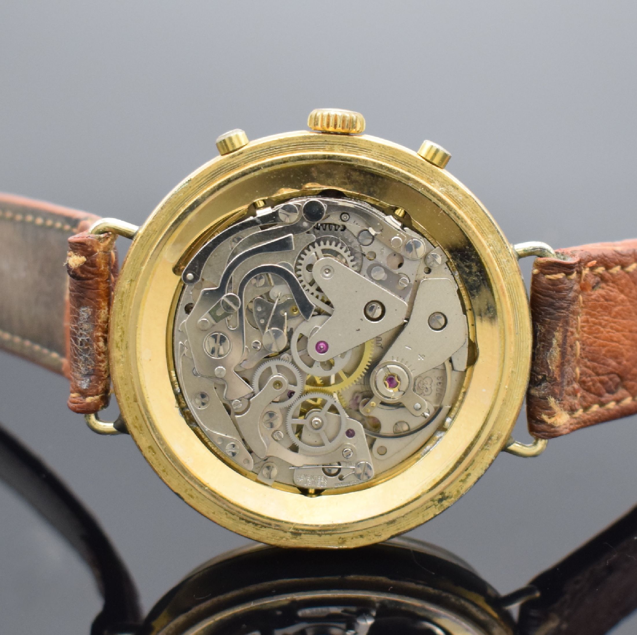 Detail d: GOLANA große Herrenarmbanduhr mit Chronograph & Mondphase, Schweiz um 1980, Handaufzug, verg. Geh. & gedr. Boden besch., Korrekturdr. f. Mondphase ...