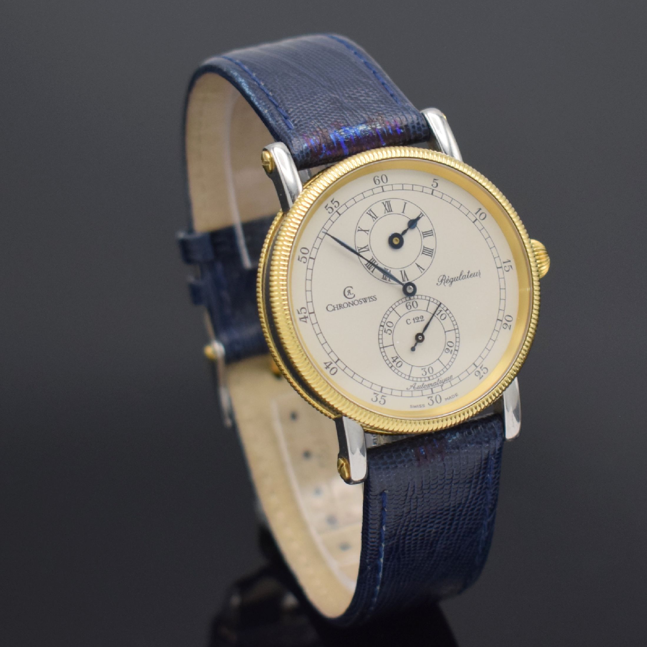 Detail d: CHRONOSWISS Herrenarmbanduhr Regulateur Referenz CH 1222, Automatik, Schweiz um 2010, Edelstahlgeh. inkl. Lederband m. orig. Dornschl., gerändelte ...