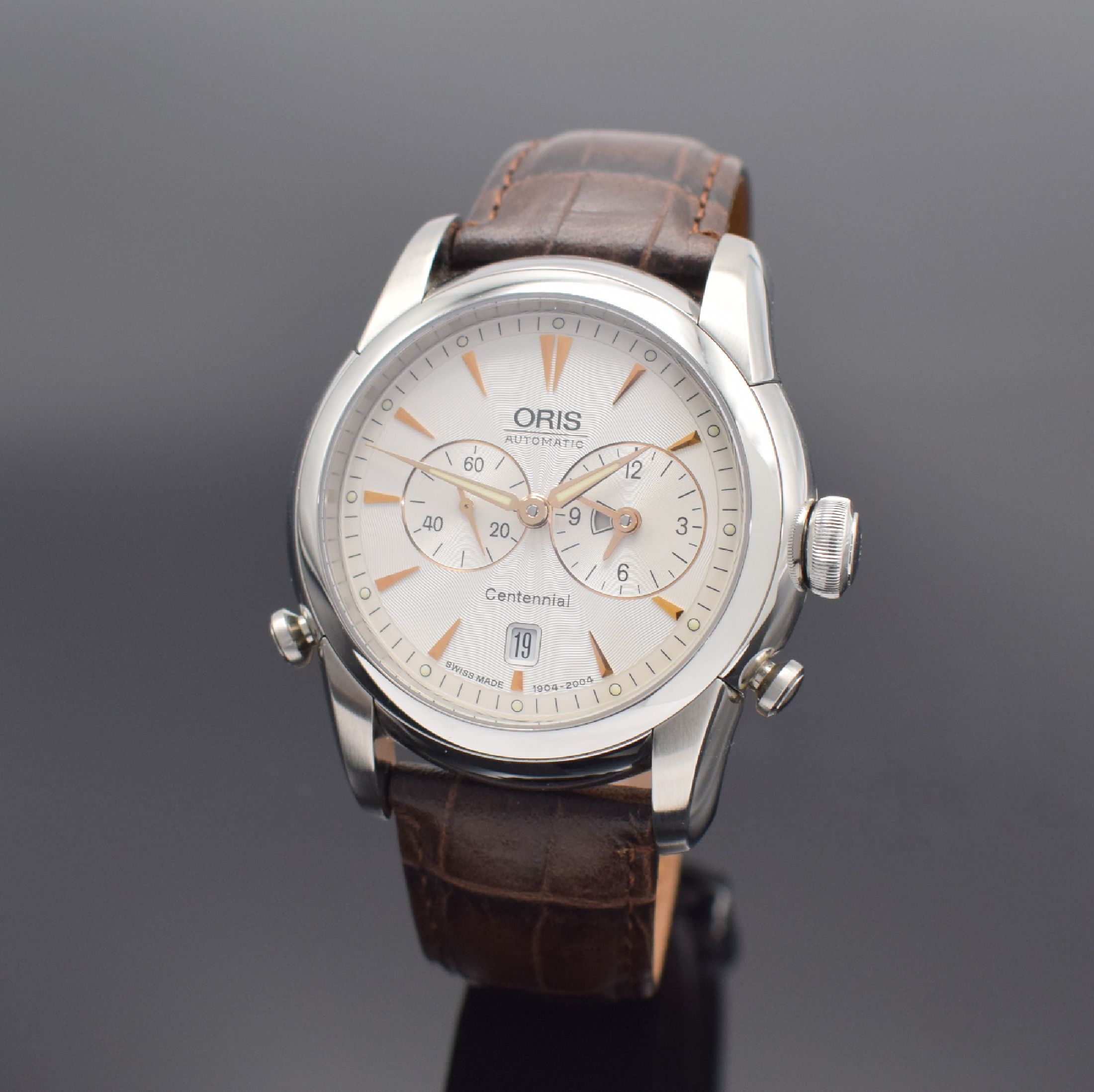 ORIS limitierte Armbanduhr Centennial Artelier Worldtimer 1904 mit 2-Zeitzonen Referenz 690 1904 40 51, Schweiz um 2004, Automatik, beids. vergl. ...
