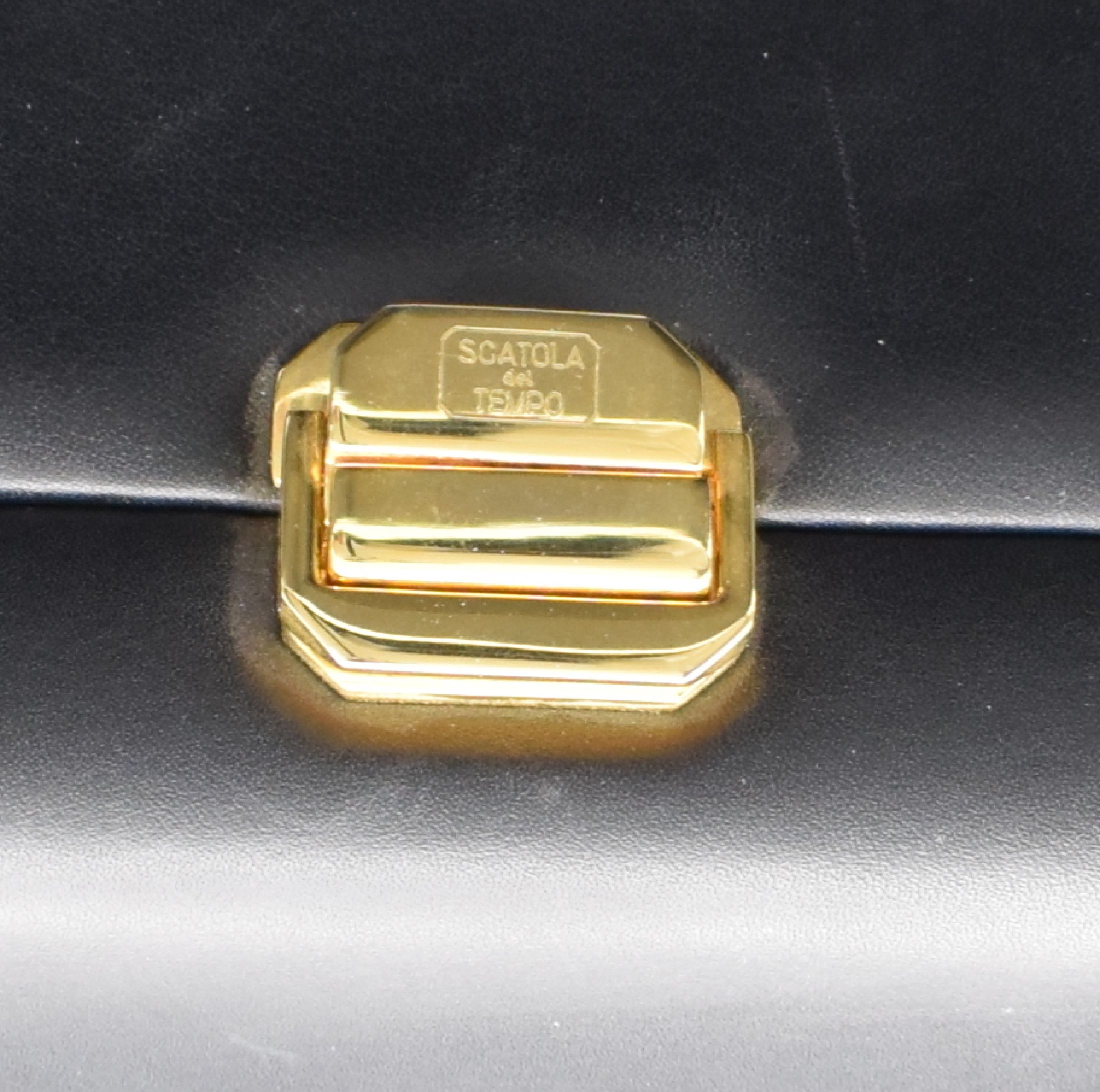 Detail d: SCATOLA DEL TEMPO Uhrenbeweger für eine Armbanduhr, Italien um 1990, batteriebetrieben, außen & innen in Lederoptik, Drehrichtung einstellbar, ...