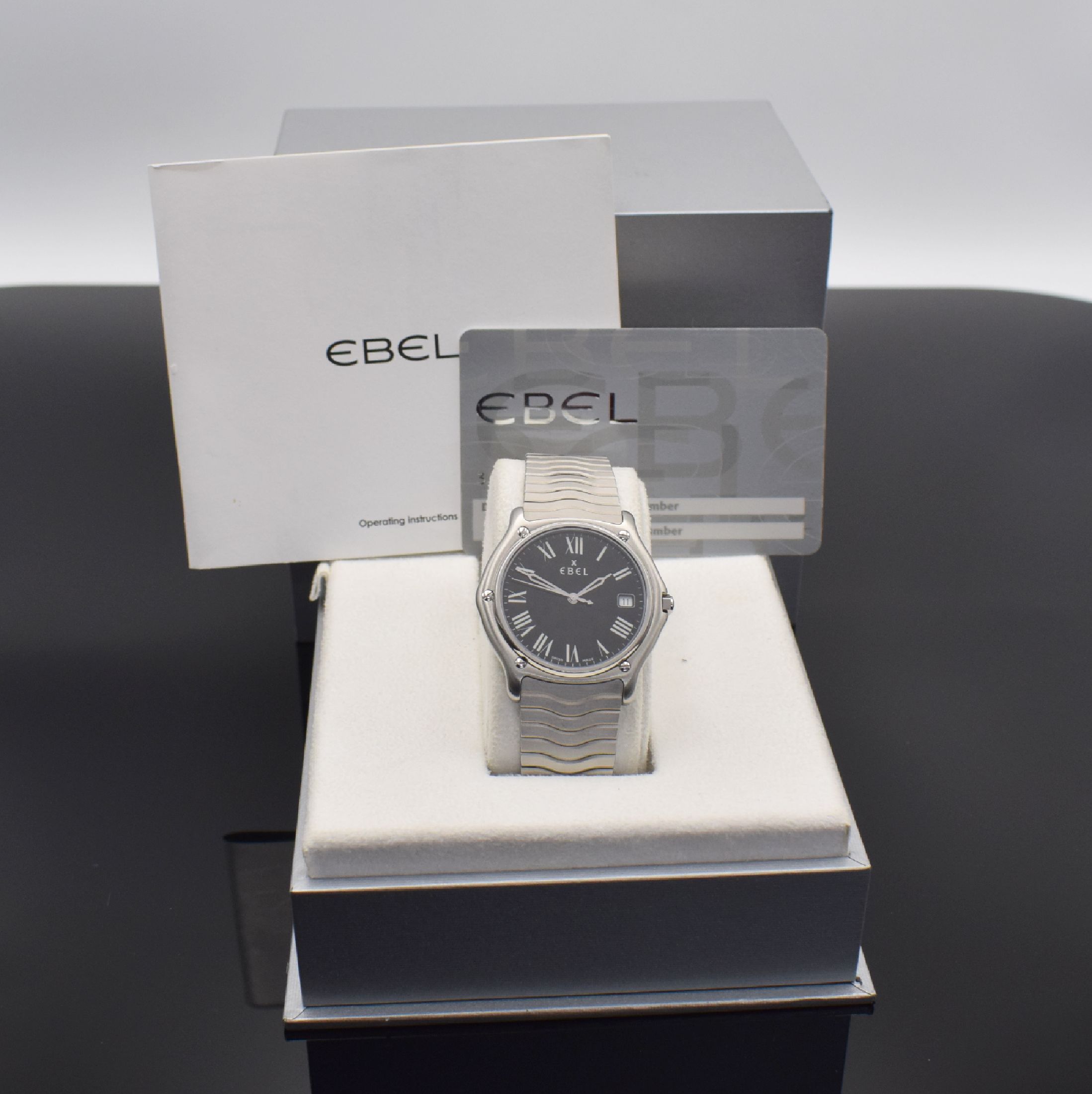 Detail e: EBEL nahezu neuwertige Herrenarmbanduhr Sport Classic XL Referenz 9187151, Schweiz um 2000, quarz, Edelstahlgeh. inkl. Wellengliederband m. ...