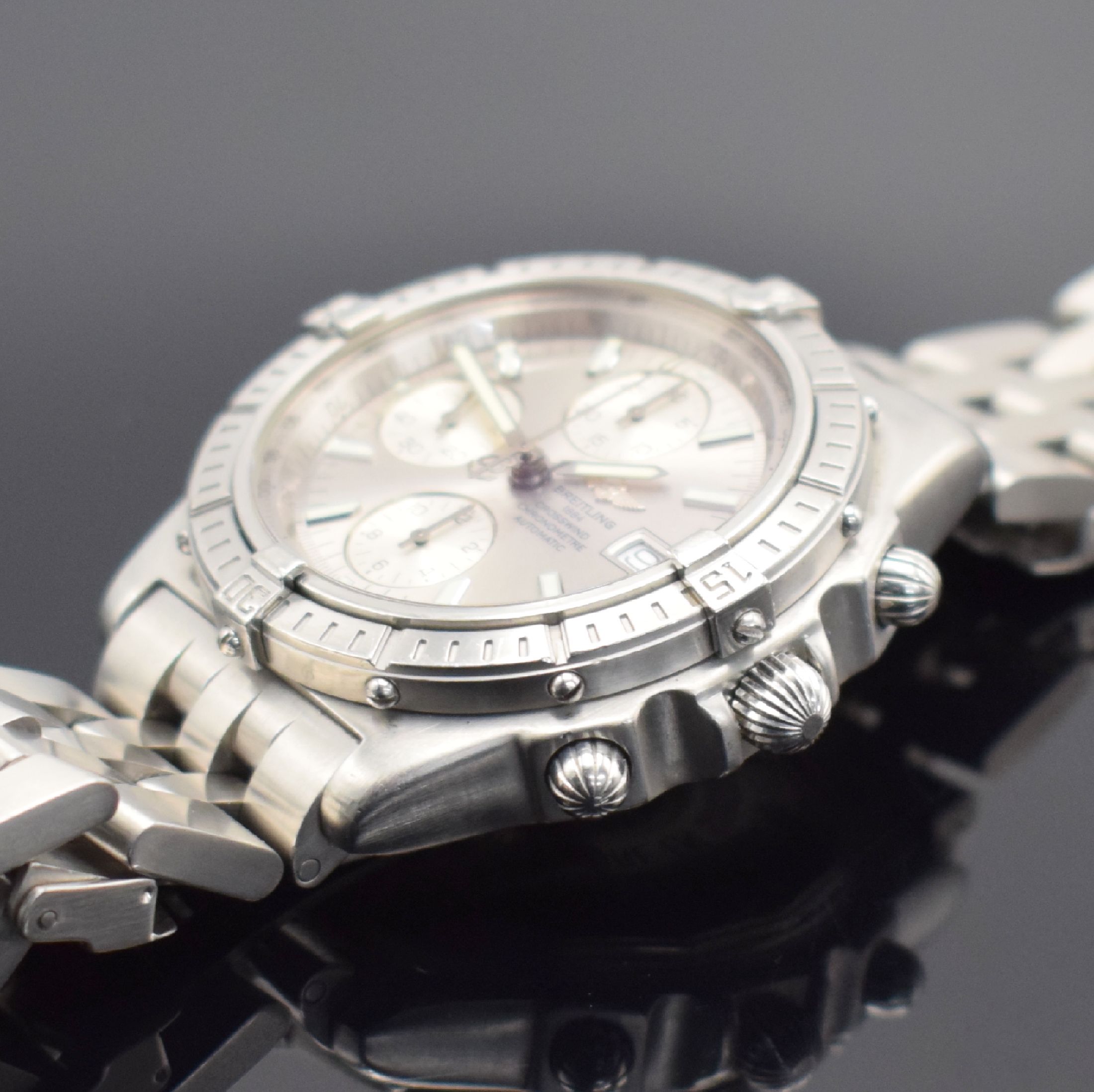 Detail c: BREITLING Chronometer Crosswind Racing Herrenarmbanduhr mit Chronograph Referenz A13355, Schweiz um 2005, Automatik, Edelstahlgeh. inkl. Gliederband ...