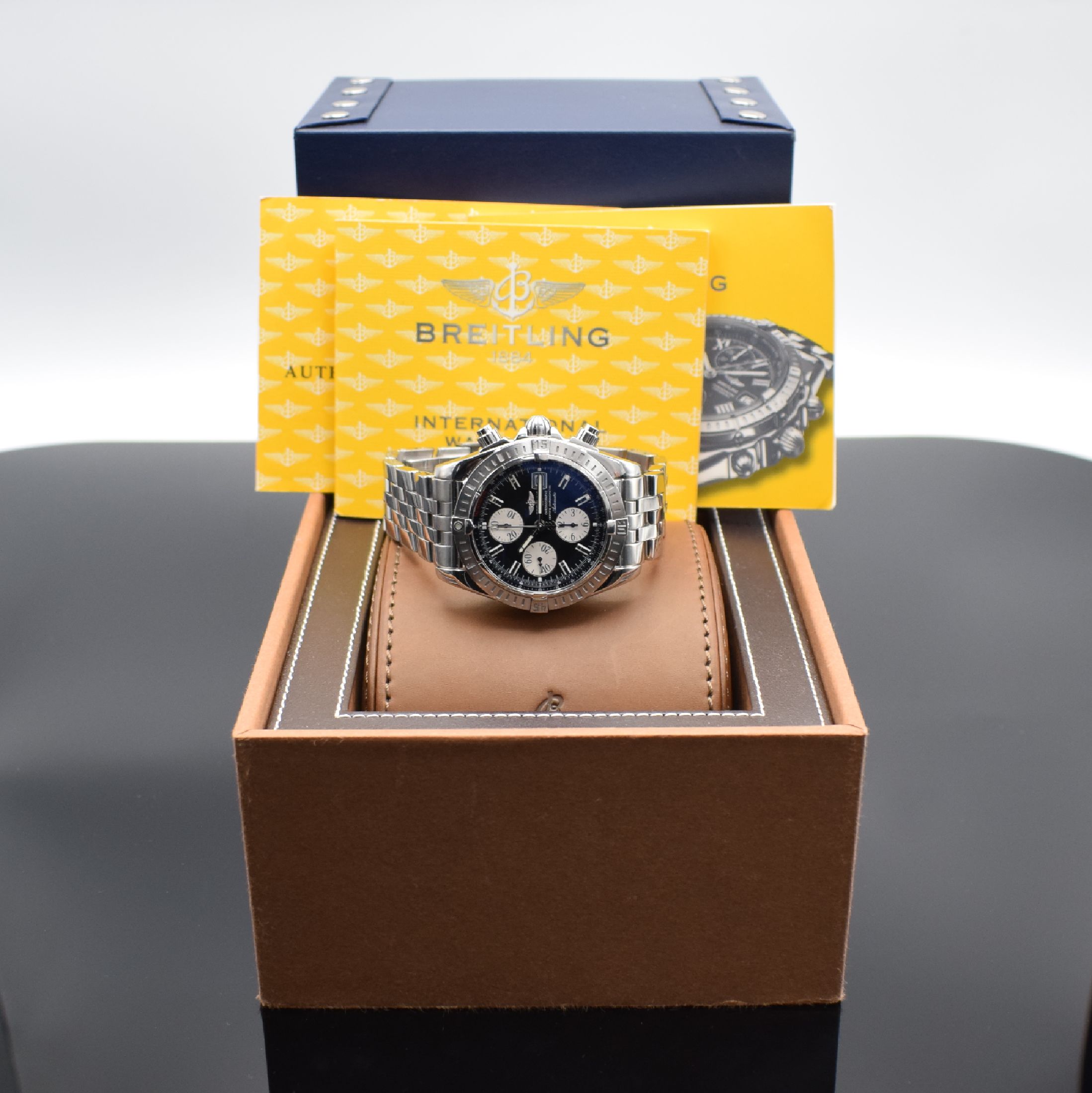 Detail e: BREITLING Chronometer Chronomat Evolution Herrenarmbanduhr mit Chronograph Referenz A13356, Automatik, Edelstahlgeh. inkl. Gliederband m. Faltschl., ...