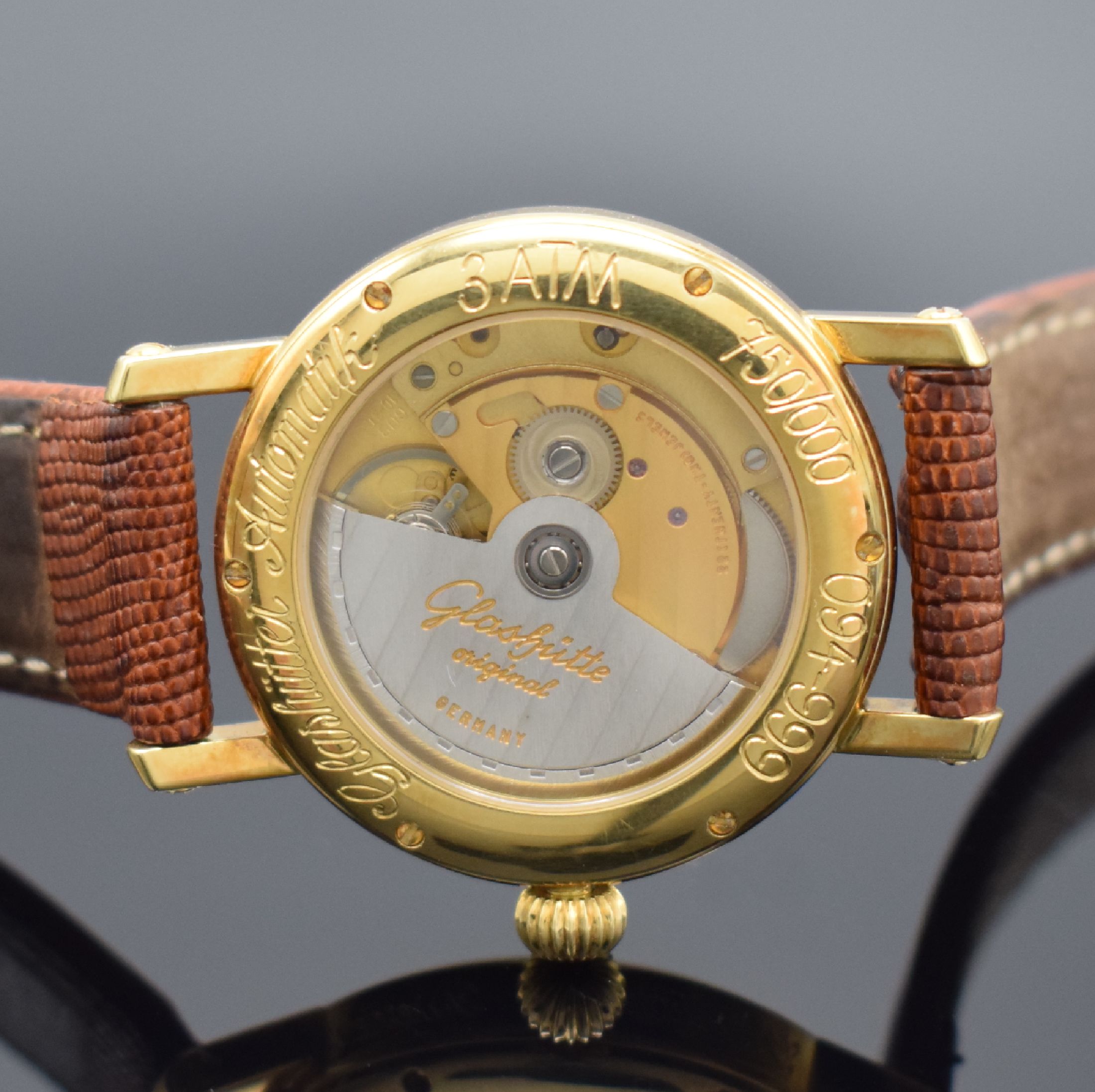 Detail f: GLASHÜTTE ORIGINAL auf 999 Stück limitierte Herrenarmbanduhr in GG 750/000, Automatik, Deutschland um 1993, beids. vergl., Boden aufgedr., orig. ...