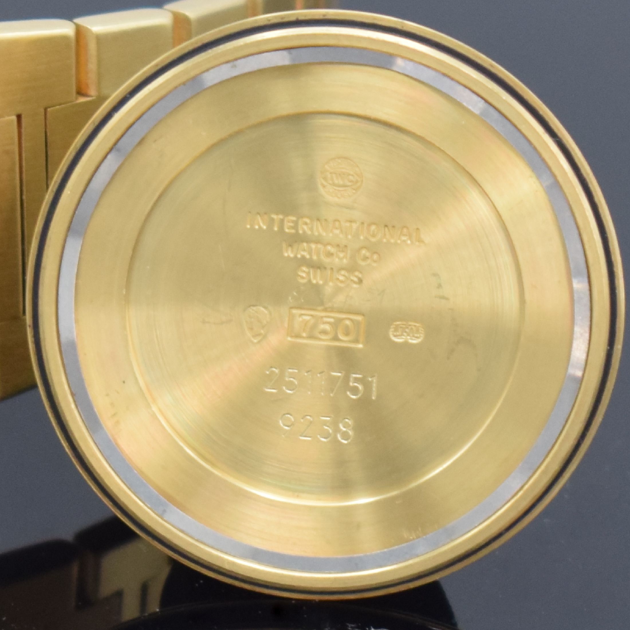 Detail m: IWC Ingenieur SL 500.000 A/m seltene Herrenarmbanduhr in GG 750/000 Referenz 9238, Schweiz um 1992, Automatik, massives Geh. inkl. Gliederband m. ...