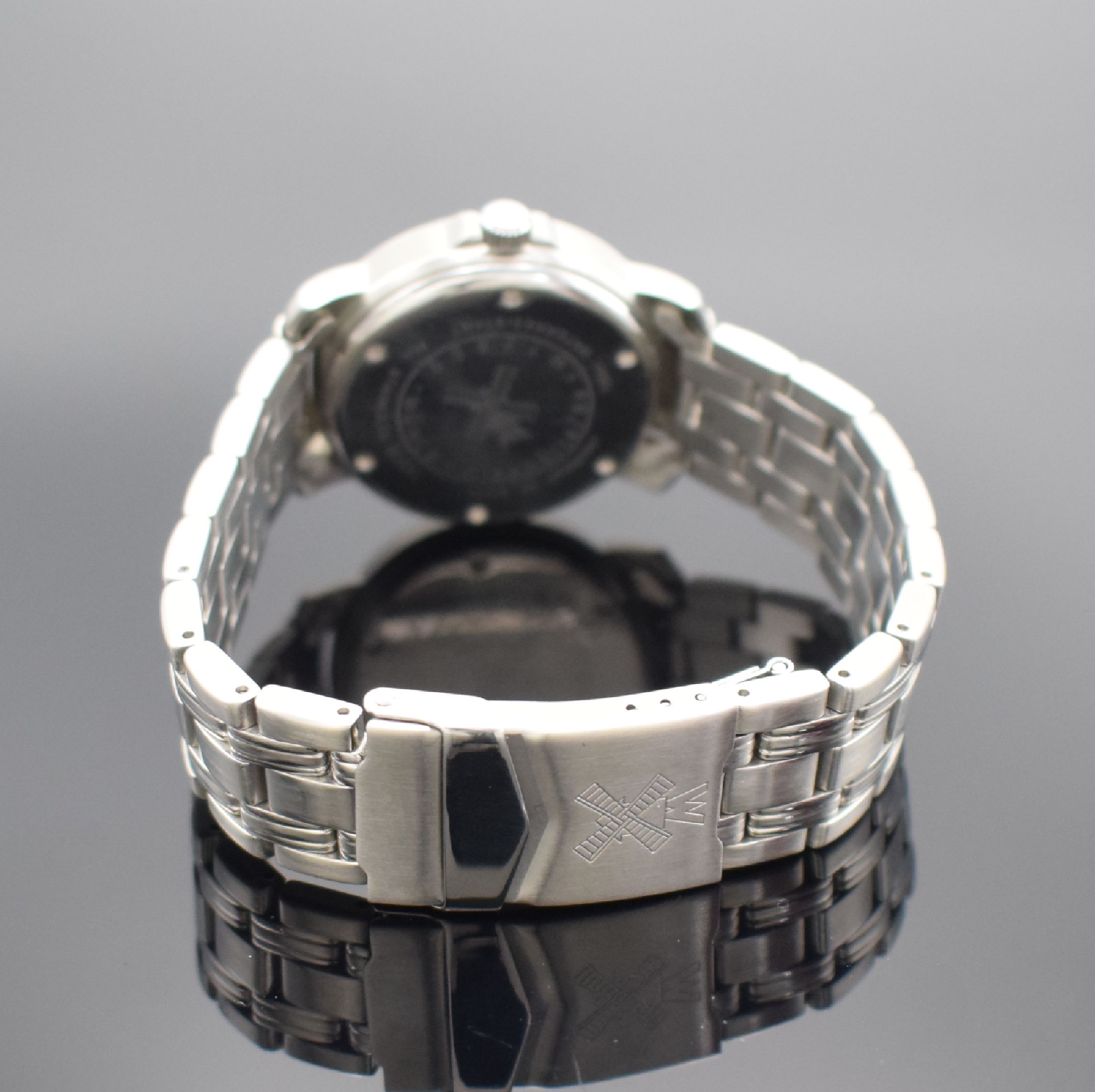 Detail b: MÜHLE GLASHÜTTE Herrenarmbanduhr Referenz M12500, Deutschland um 2000, Automatik, Edelstahlgeh. inkl. orig. Gliederband m. Faltschl., Boden & ...