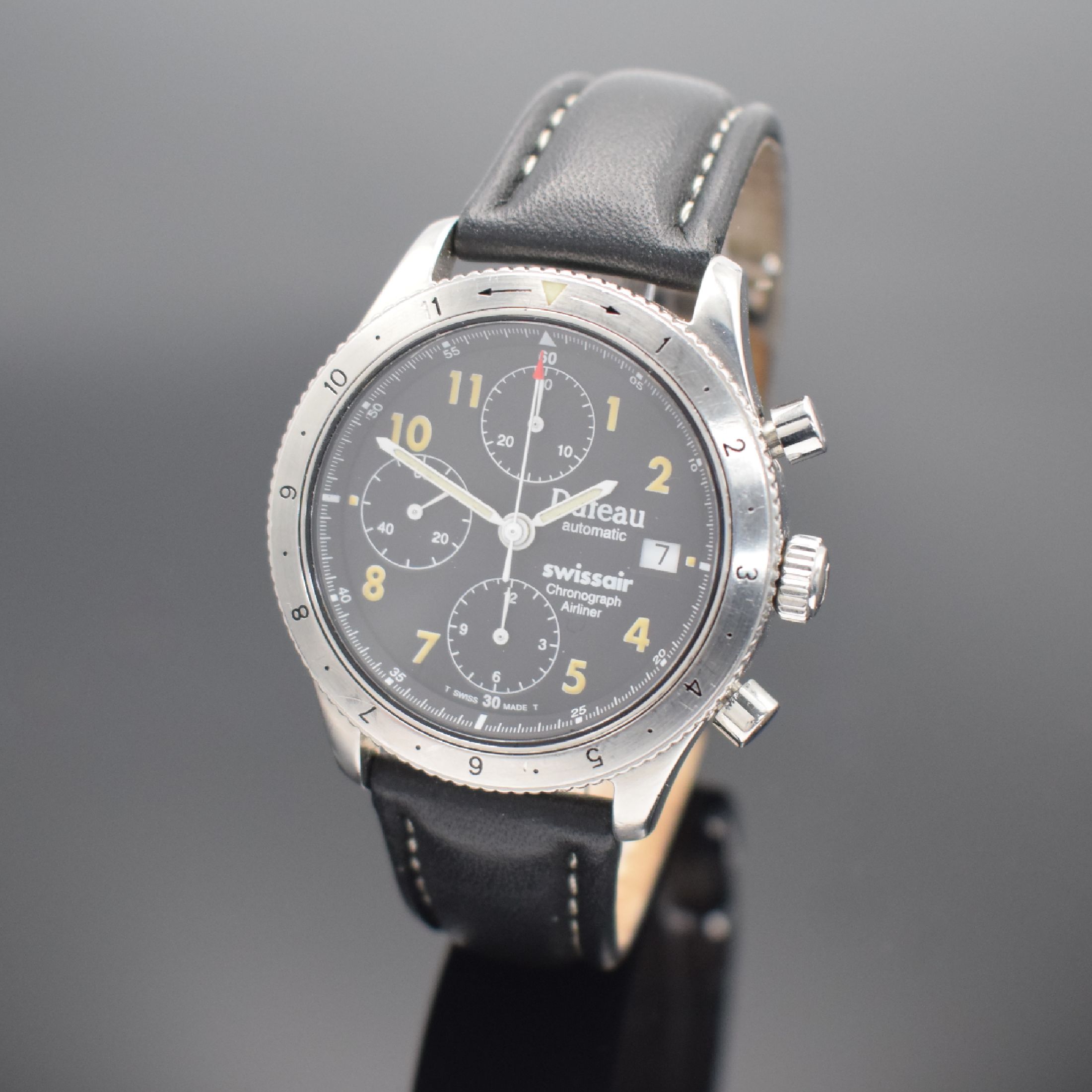 DUFEAU SWISS AIR Armbandchronograph Airliner Referenz 323-67, Automatik, Schweiz um 2010, Edelstahlgeh. inkl. Lederband m. Faltschl., Boden & Krone ...