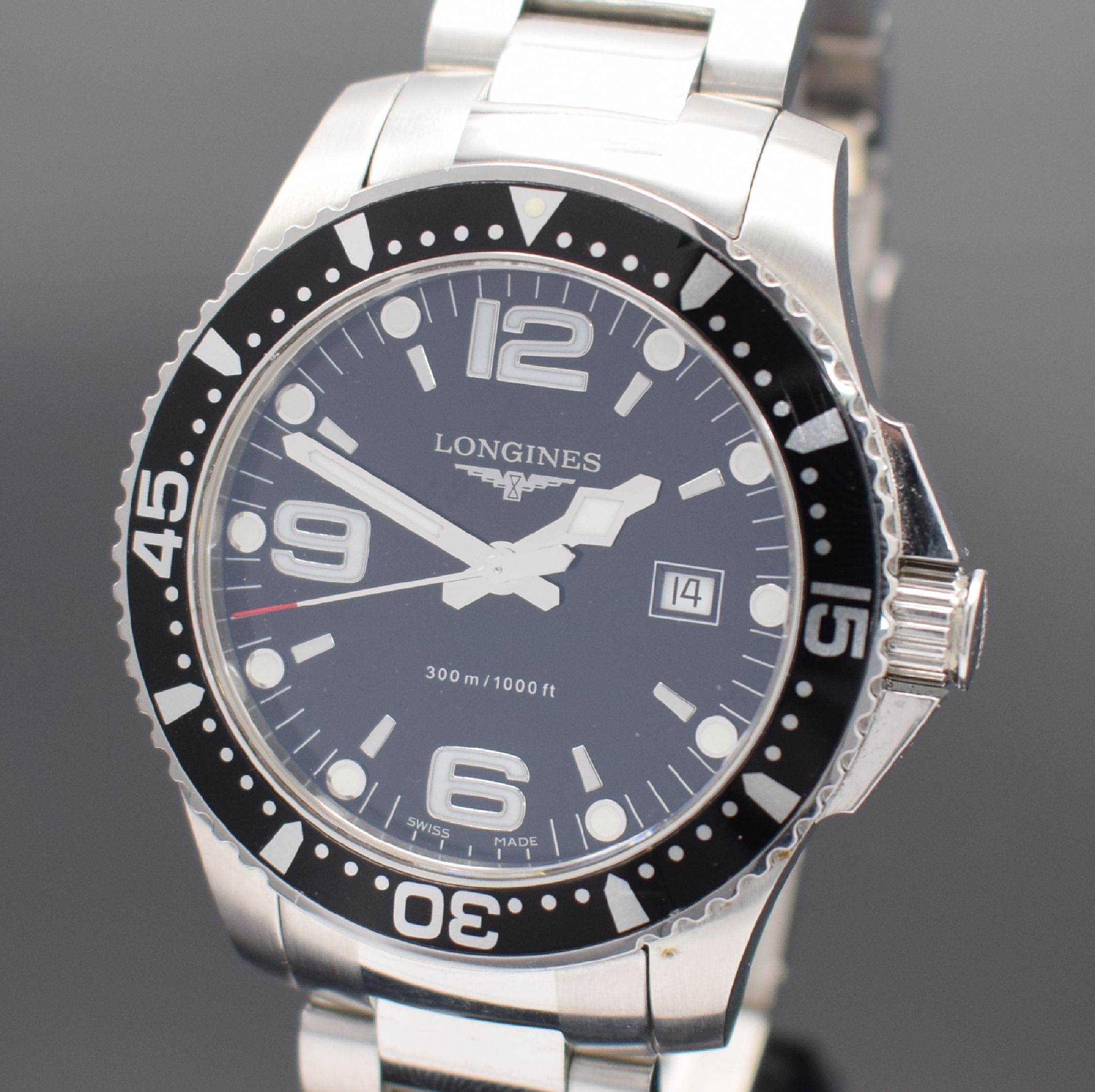 Detail a: LONGINES Hydro Conquest Herrenarmbanduhr Referenz L3.640.4, quarz, Edelstahlgeh. inkl. orig. Gliederband m. Faltschl. & Tauchverlängerung, zus. ...
