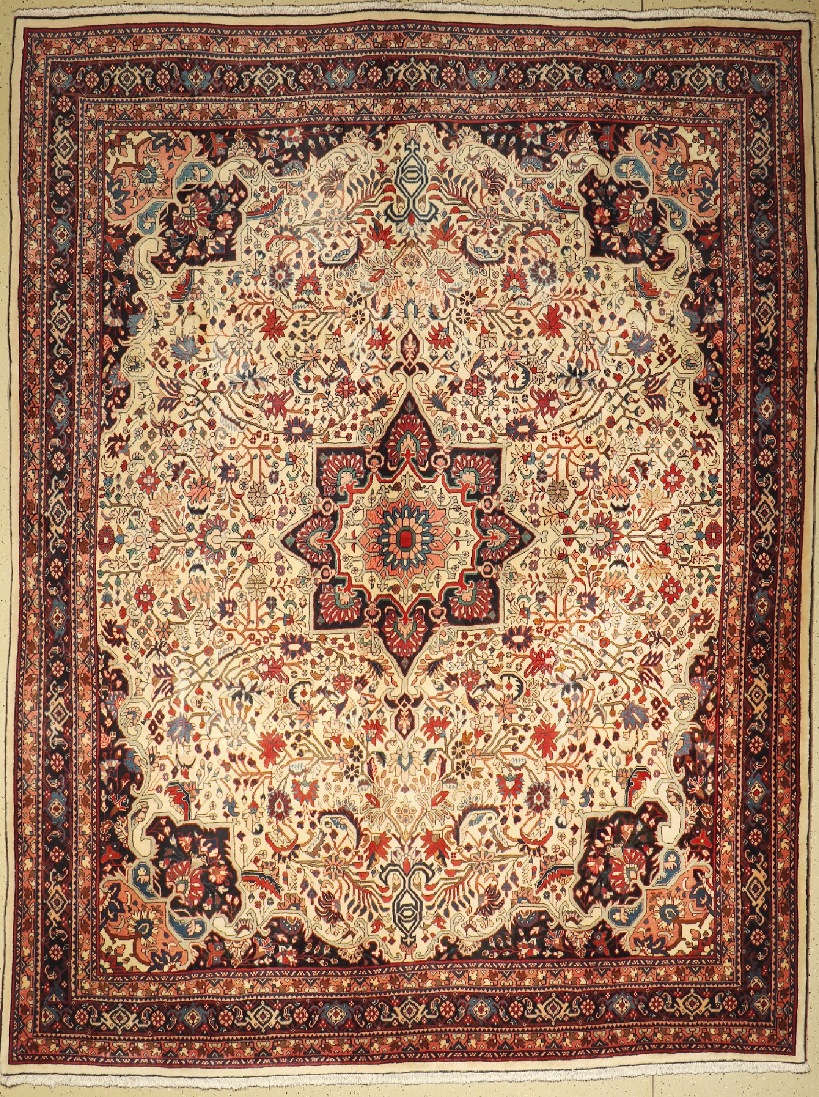 Bidjar fein alt, Persien, um 1950, Korkwolle, ca. 347 x 264 cm, EHZ: 2