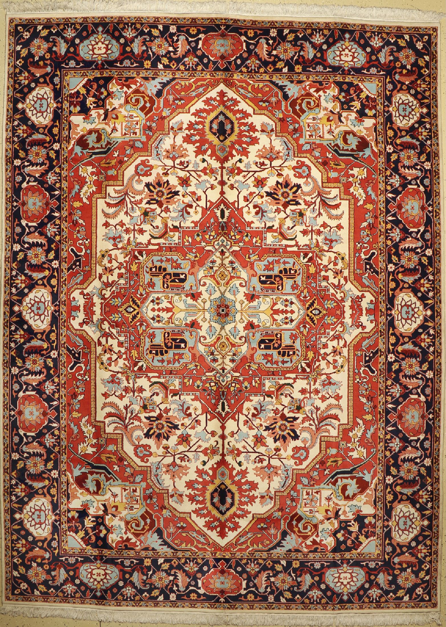 Heriz fein, Indien, ca. 50 Jahre, Korkwolle, ca. 378 x 280 cm, EHZ: 2