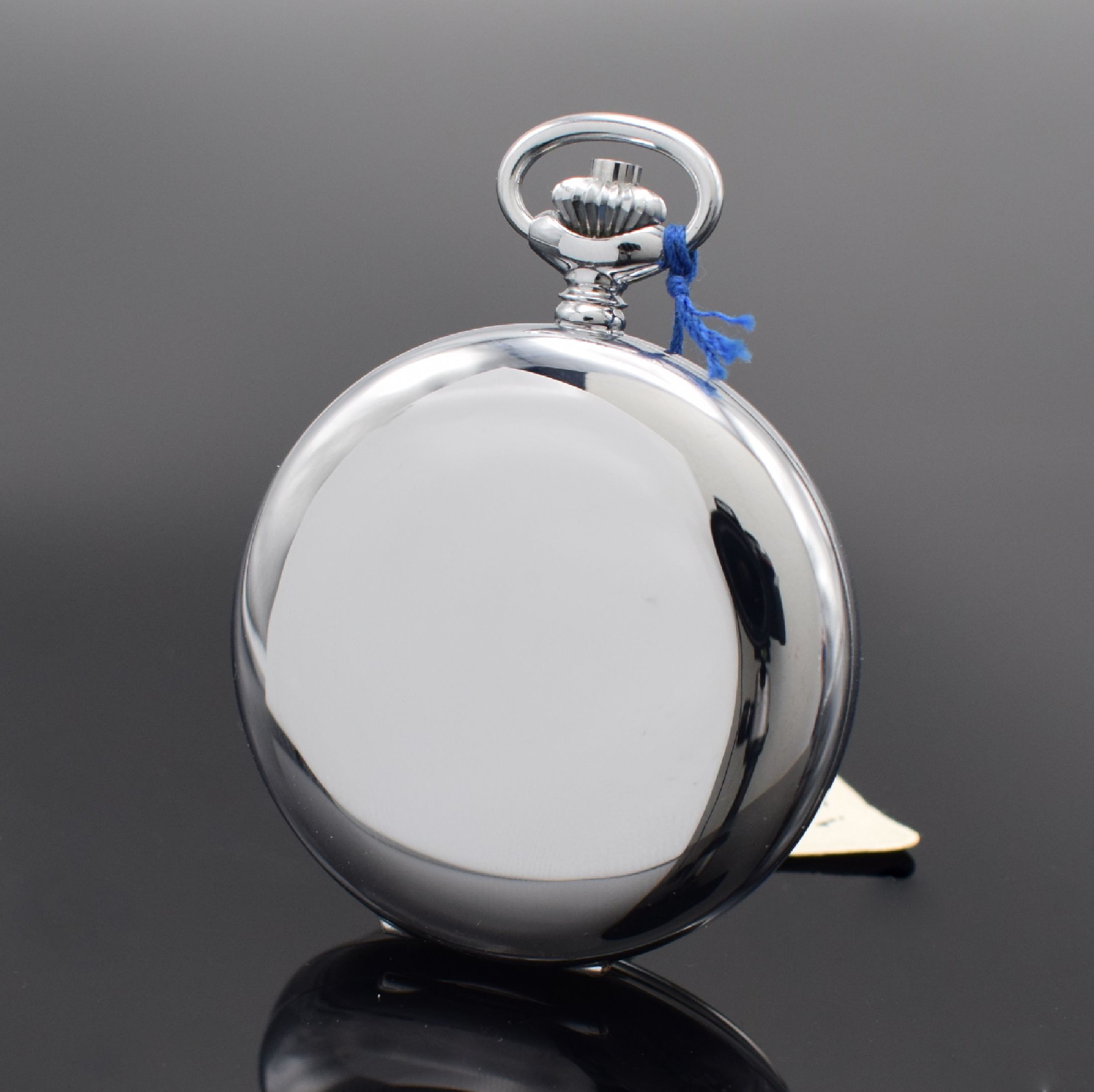 Detail a: MINERVA nahezu neuwertige Taschenuhr mit Chronograph, Schweiz 1960er Jahre, glattes verchr. Geh., weißes Zifferbl. später, arab. Zahlen, gebl. ...