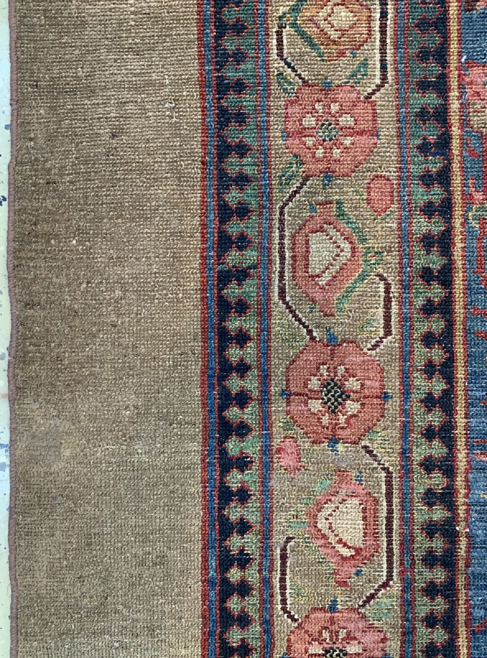 Detail c: Antiker Khanteppich, Persien, signiert, datiert 1201(1822), Wolle auf Baumwolle, ca. 380 x 173 cm, (gleichmäßig dünner Flor)