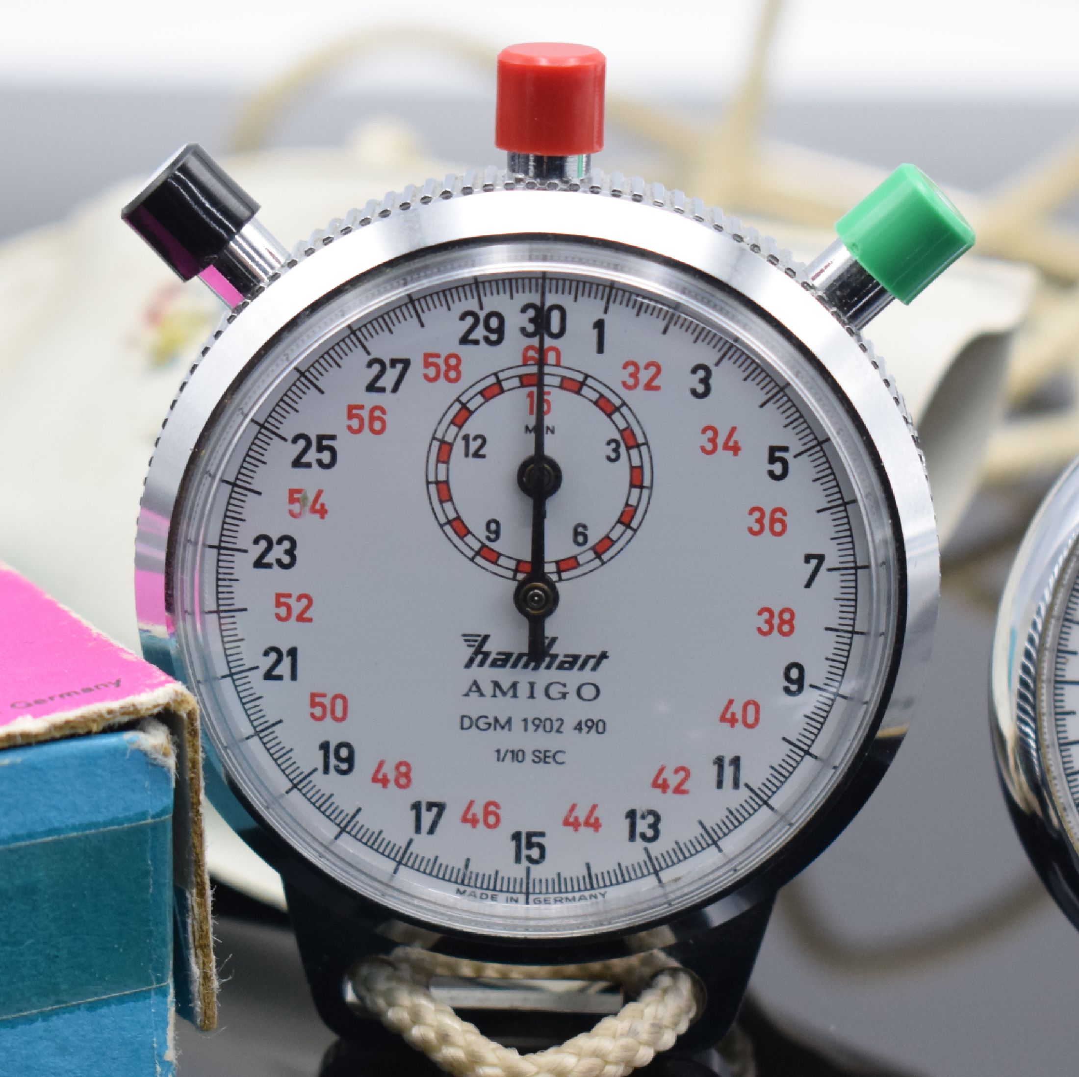 Detail a: HEUER & HANHART 2 verchromte Stoppuhren, 1) Heuer, Schweiz um 1930, Emailzifferbl. riss./besch., 30-Sek.- & 15-Min.-Stoppzähler, D. ca. 51 mm, ...