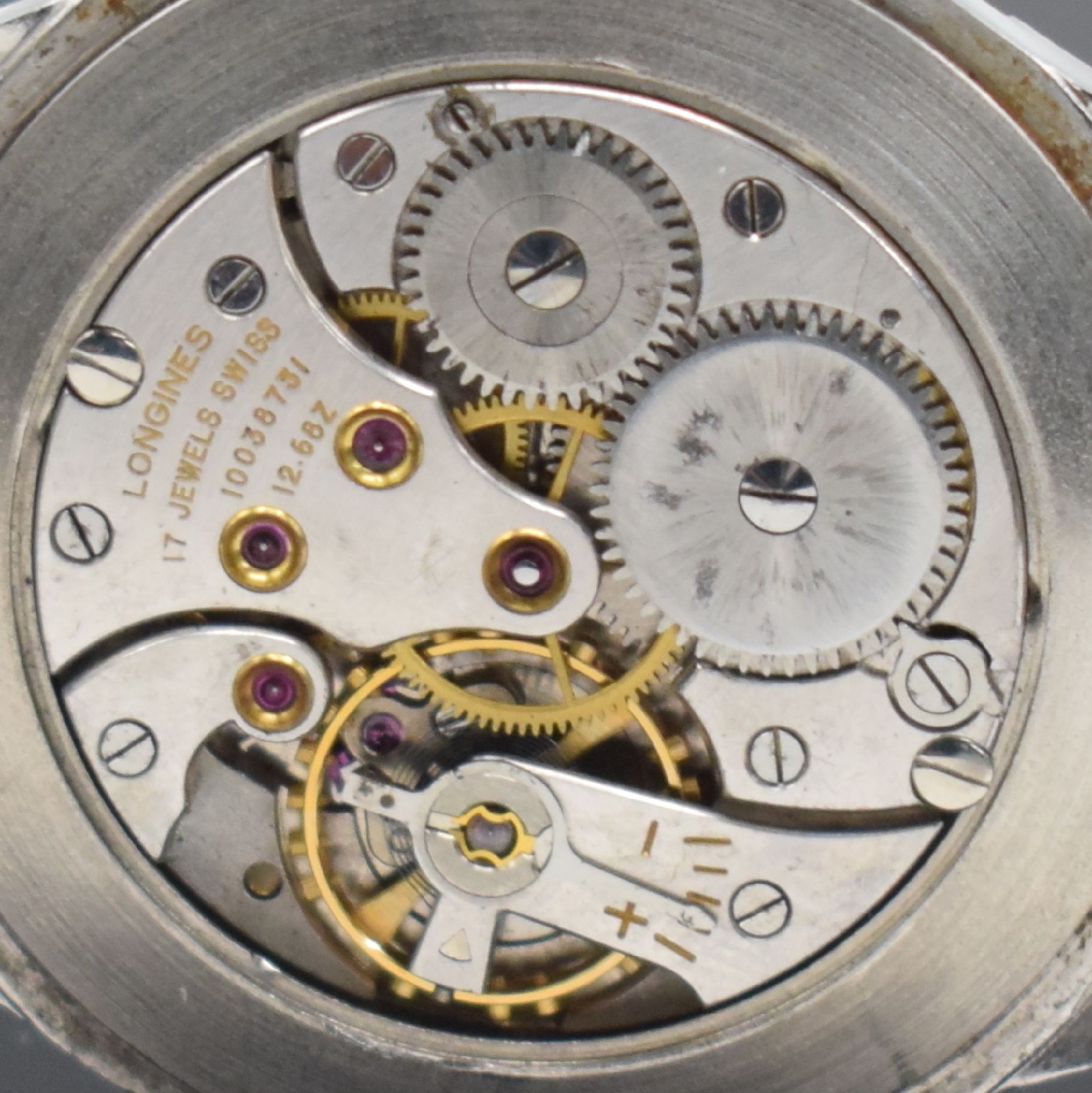 Detail f: LONGINES große Herrenarmbanduhr 37,5 mm in Stahl Referenz 4914 mit Longines Etui, Schweiz um 1956, Handaufzug, 3-teil. Geh., Boden gedr., rest. ...