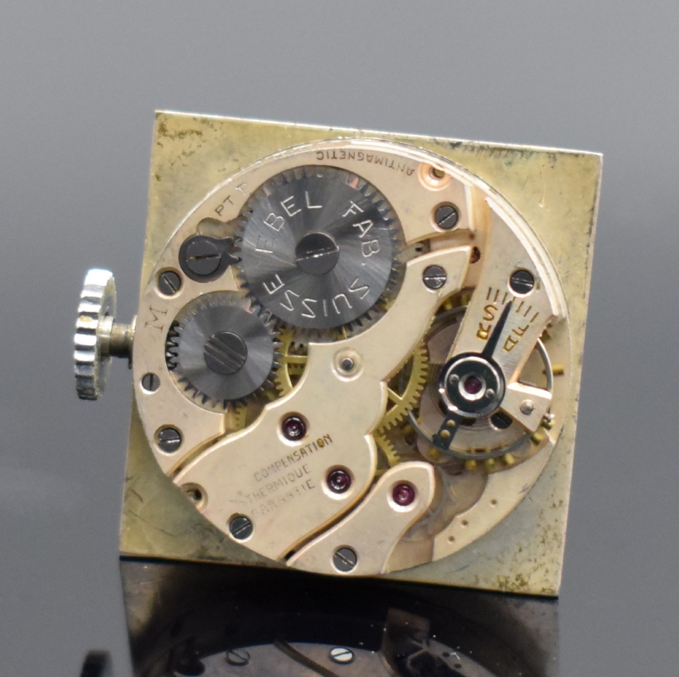 Detail f: EBEL frühe Mini-Reiseuhr, Schweiz um 1930, Handaufzug, verchr., aufklappbares Gehäuse, beids. m. Echsenleder bezogen, silb., sign. orig. Zifferbl. ...