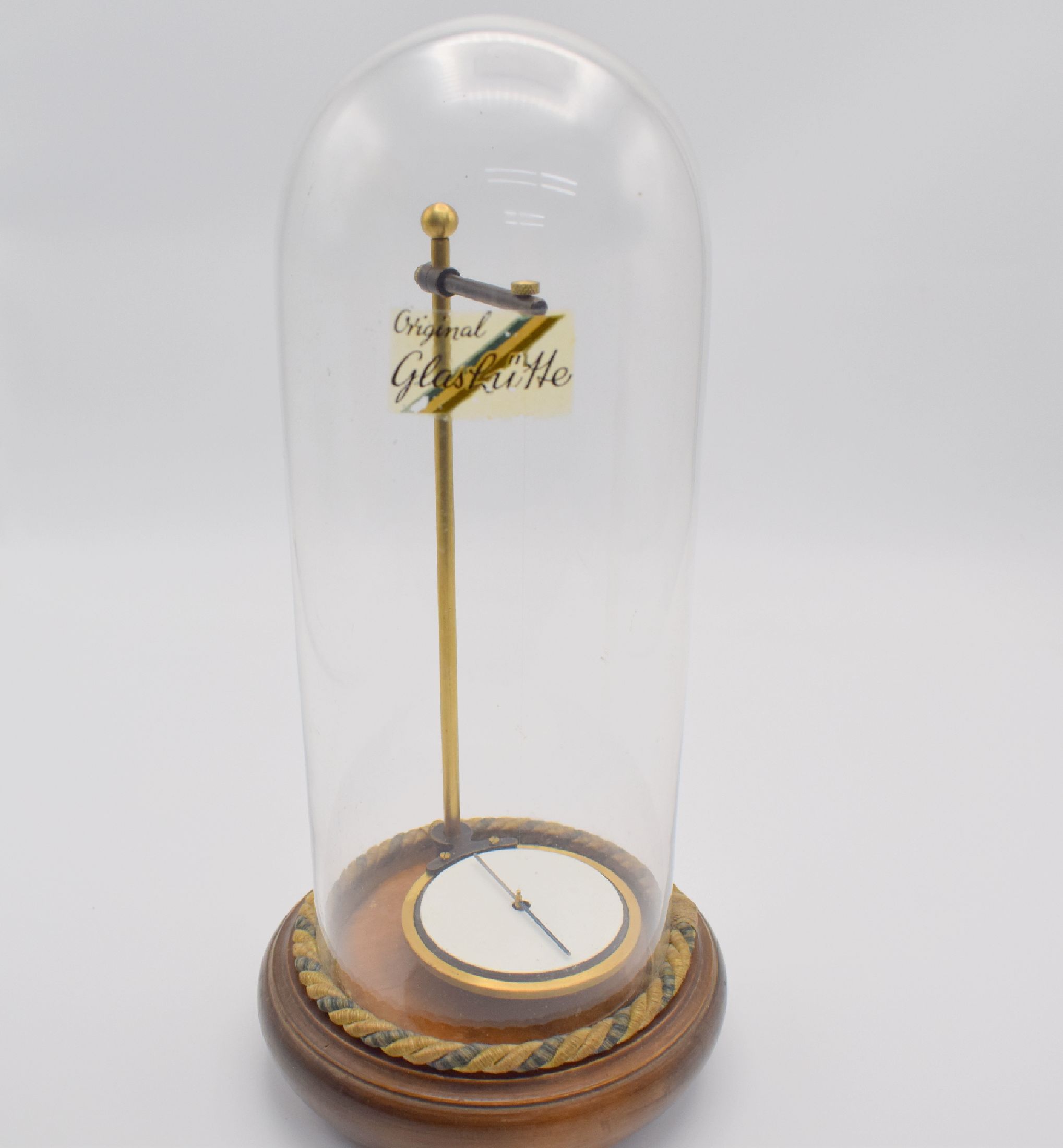 ORIGINAL GLASHÜTTE astatisches Nadelpaar, Deutschland um 1960, Gerät zum erkennen der Pole bei einem zu entmagnetisierenden Gegenstand, auf ...