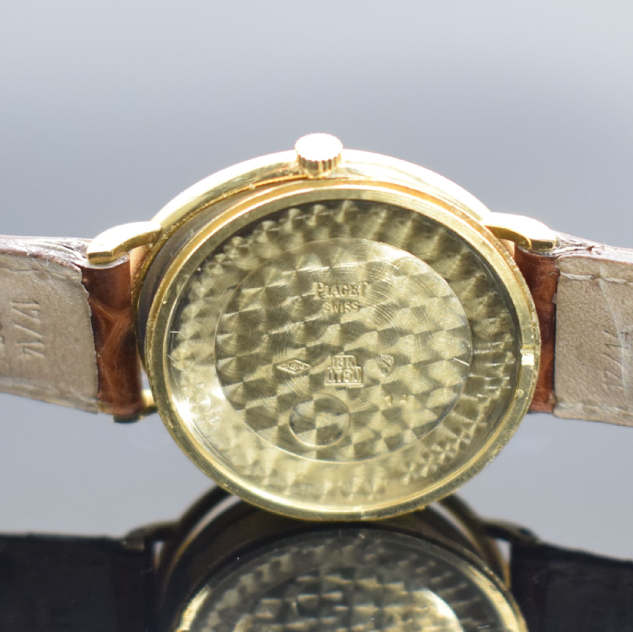 Detail f: PIAGET Armbanduhr in GG 750/000 Referenz 9035, Handaufzug, Schweiz um 1990, Lederband m. orig. GG 750/000 Dornschl., Boden aufgedr., emailfarb. ...