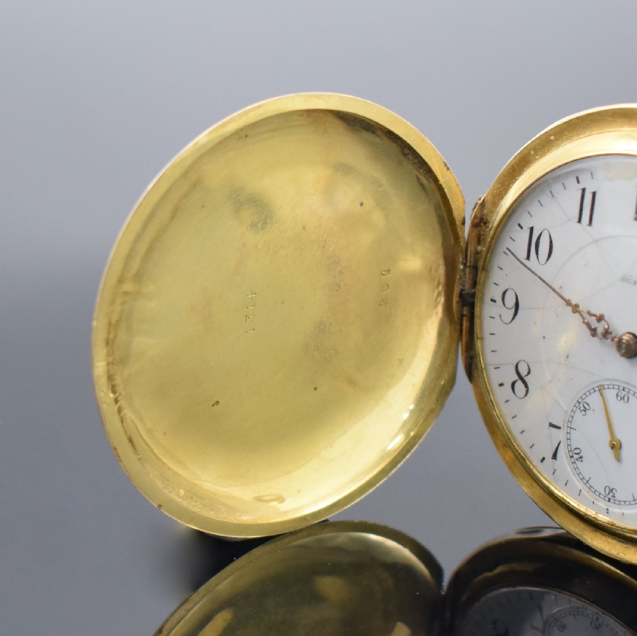 Detail a: SURETE Savonette in GG 750/000, Schweiz um 1900, 3-Deckel Goldgeh., Emailzifferbl. m. arab. Zahlen riss./besch., gold. Zeiger, Ankerwerk m. ...