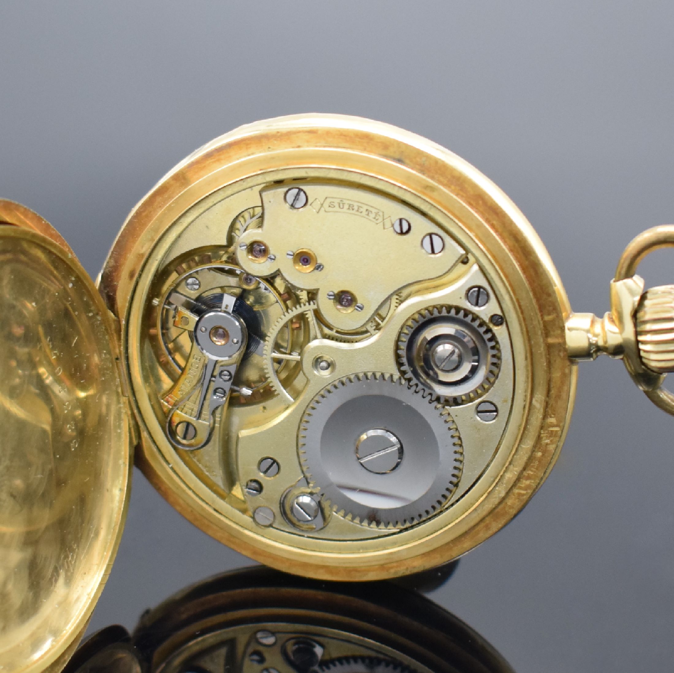 Detail g: SURETE Savonette in GG 750/000, Schweiz um 1900, 3-Deckel Goldgeh., Emailzifferbl. m. arab. Zahlen riss./besch., gold. Zeiger, Ankerwerk m. ...