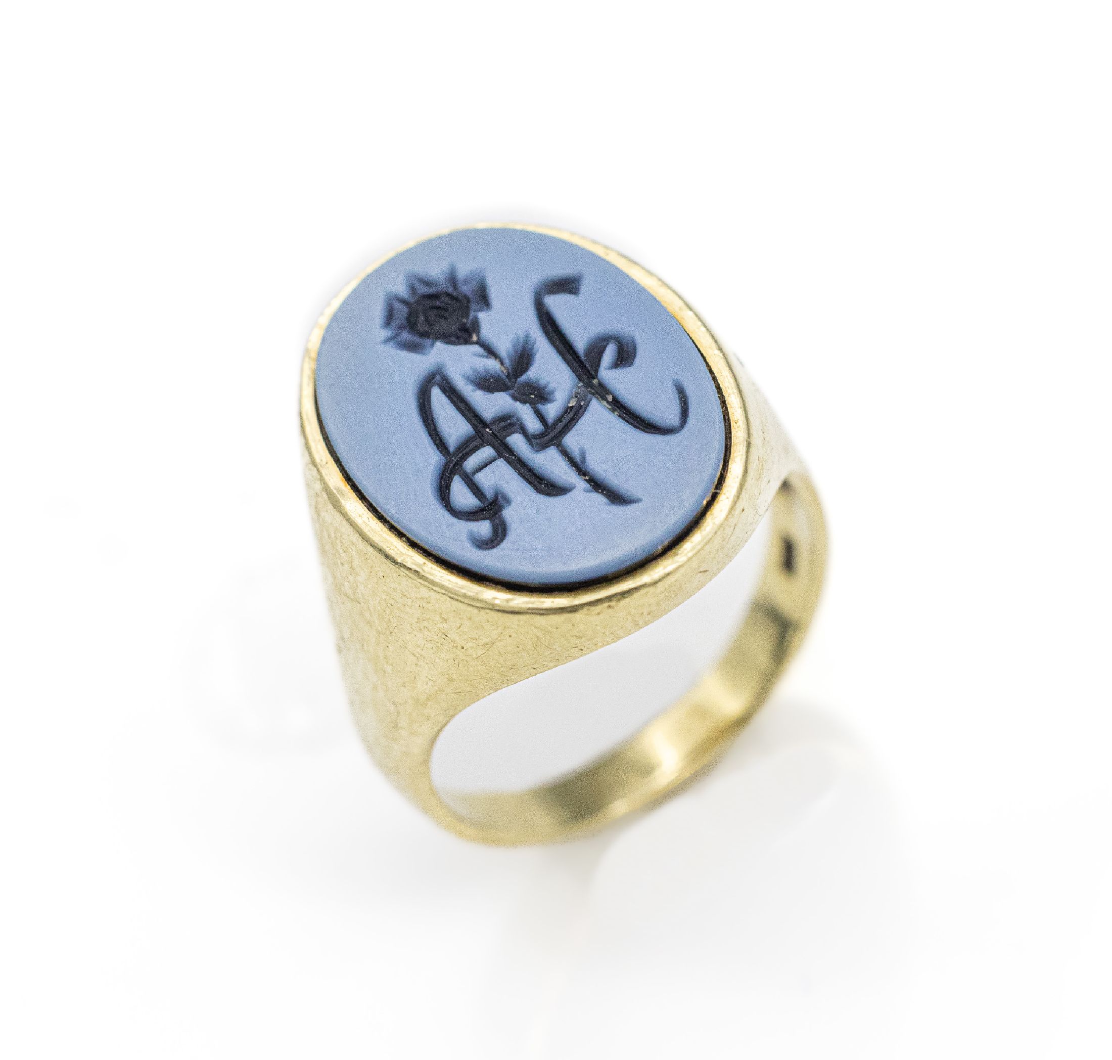 14 kt Gold Siegelring mit Lagenstein, GG 585/000, grav. Lagenstein mit Monogr. AH mit Rose, total ca. 10.1 g, RW 55
