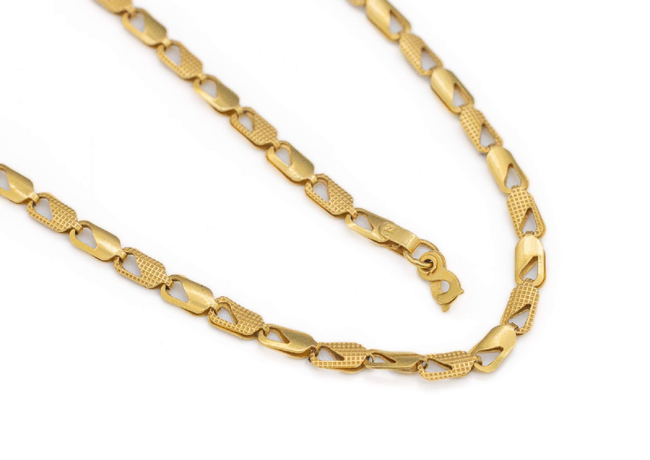 21.6 kt Gold Collier, GG 900/000 gepr., jedes 2. Glied graviert, L. ca. 47 cm, ca. 14.1 g