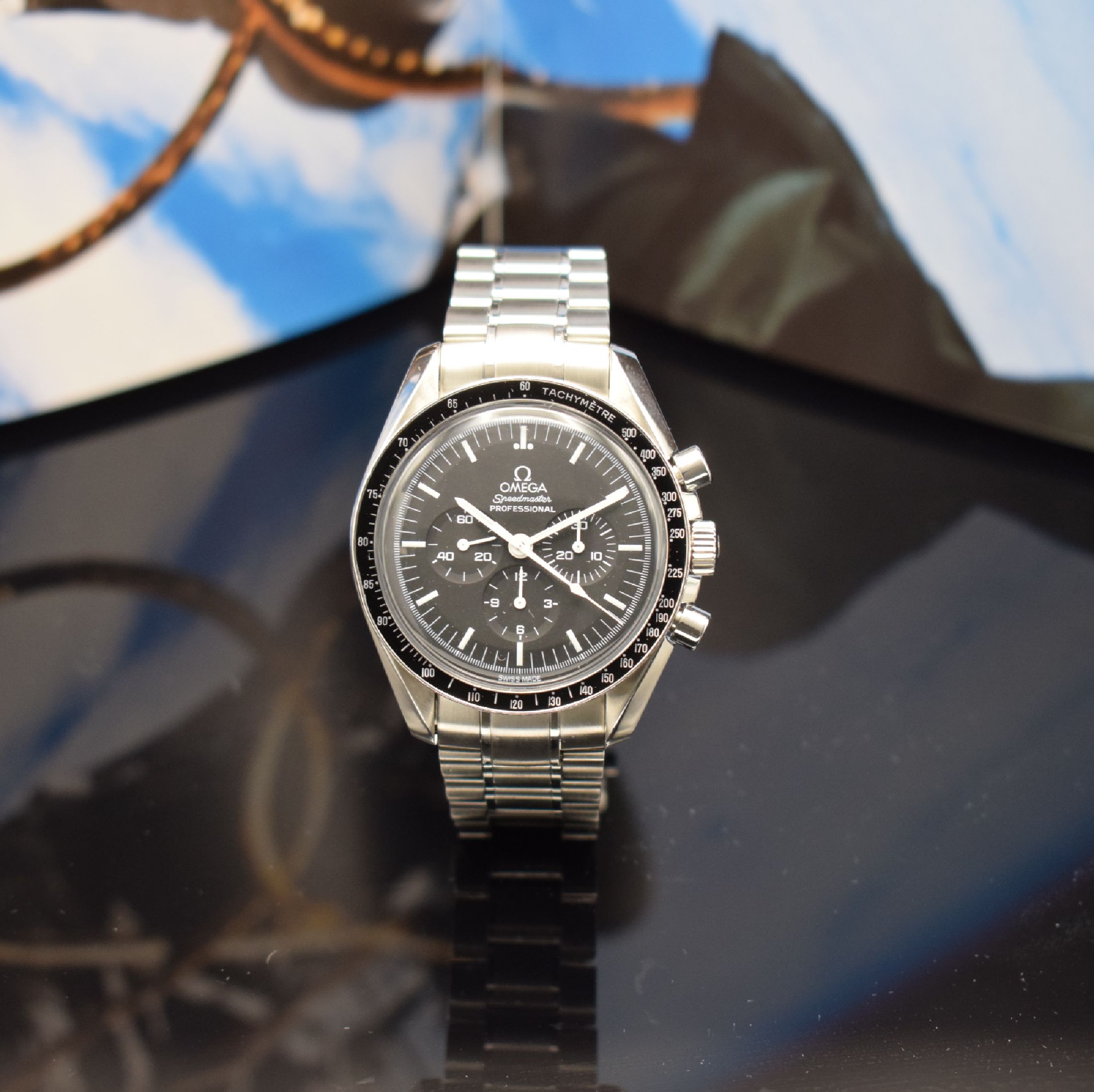 OMEGA Speedmaster Professional Moonwatch Referenz 145.0022, Handaufzug, Chronograph in Edelstahl inkl. orig. Gliederband m. Faltschl., Boden ...