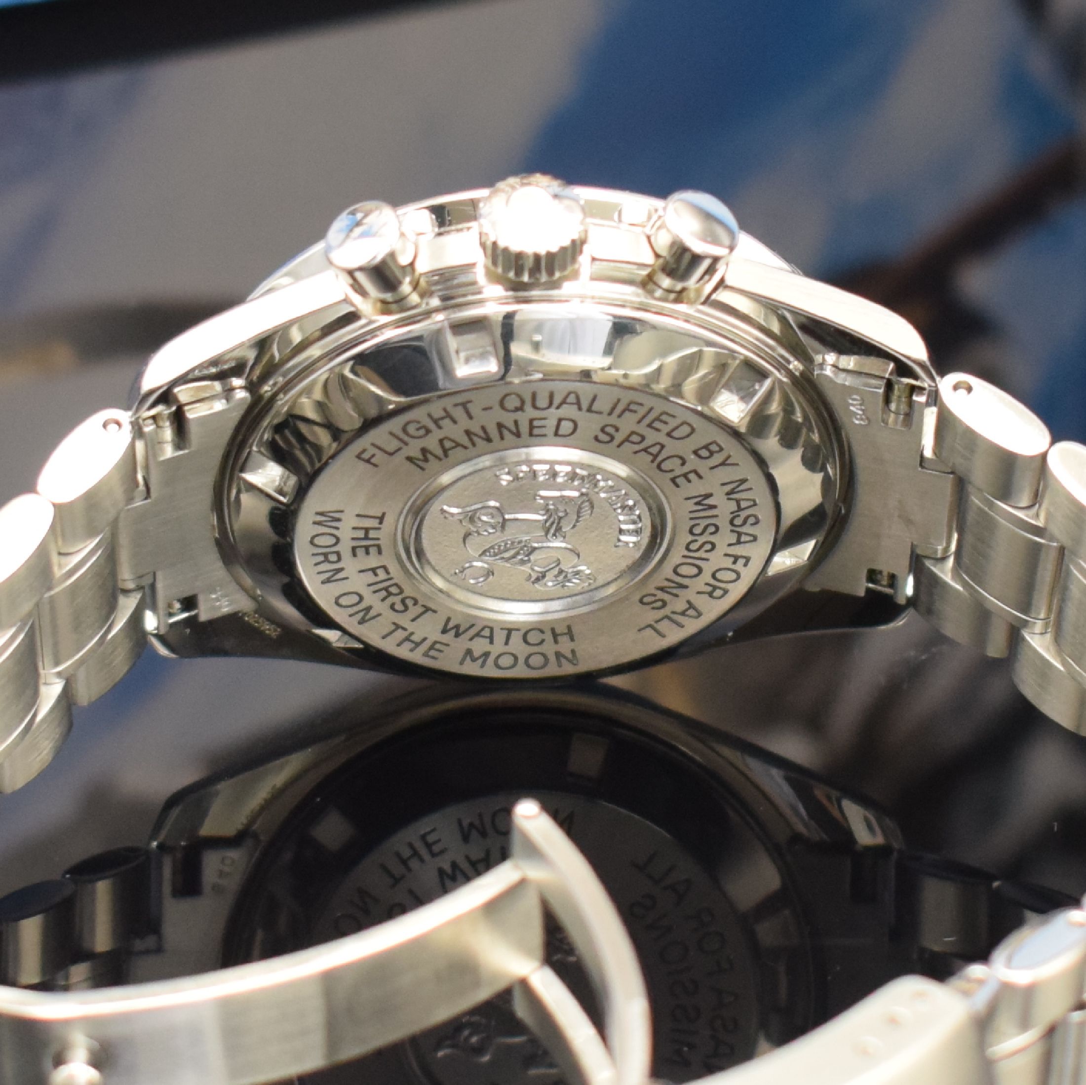 Detail i: OMEGA Speedmaster Professional Moonwatch Referenz 145.0022, Handaufzug, Chronograph in Edelstahl inkl. orig. Gliederband m. Faltschl., Boden ...