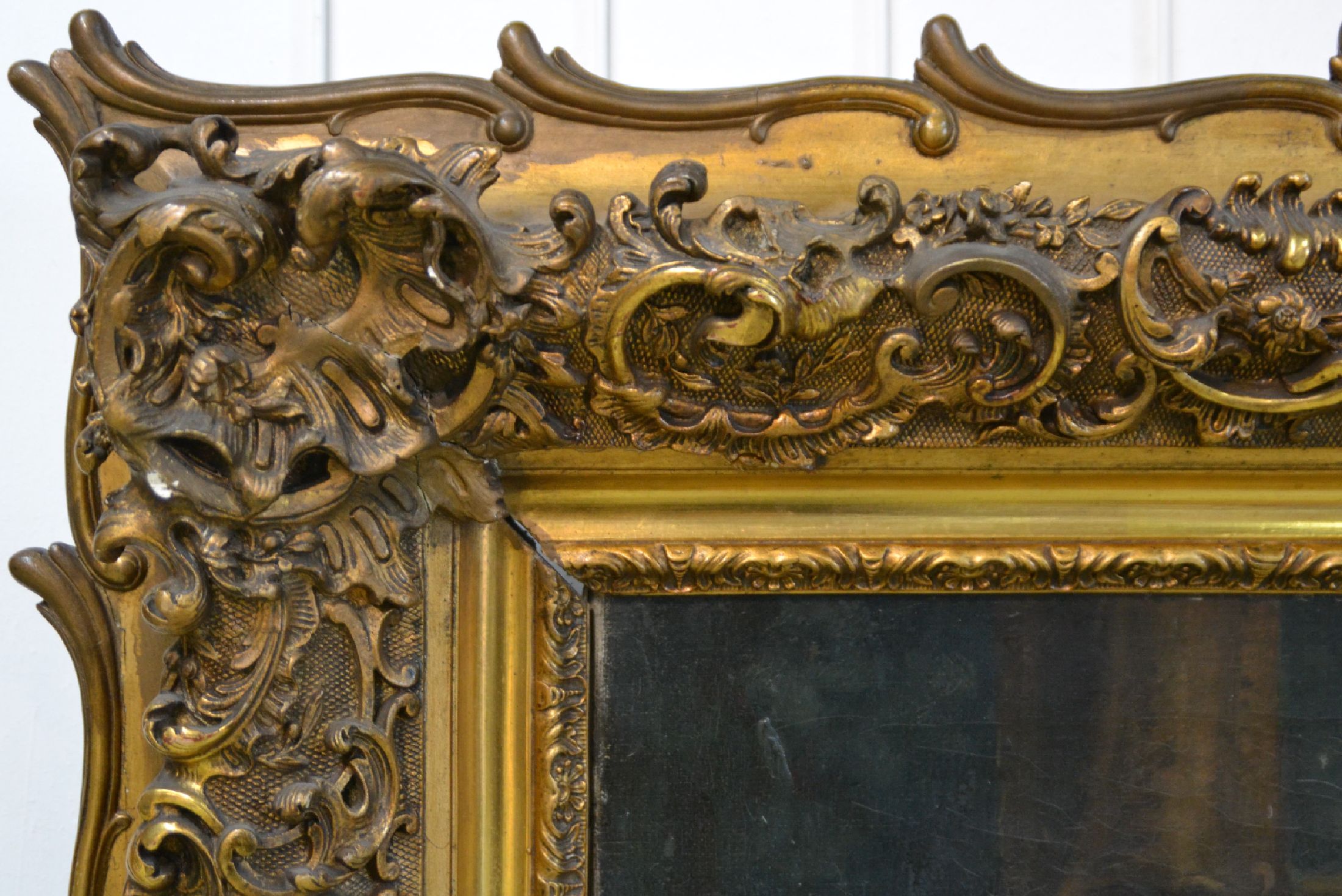 Detail f: E. Merkel (o.ä.), Künstler um 1900, Interieur-Stillleben, Pfirsiche und Trauben in und um chinesische Keramikgefäße mit Blaumalerei, auf ...