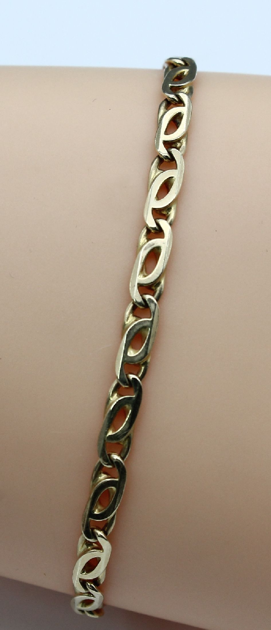 14 kt Gold Armband, GG 585/000, L. ca. 20 cm, Karabinerschließe, ca.9.1 g