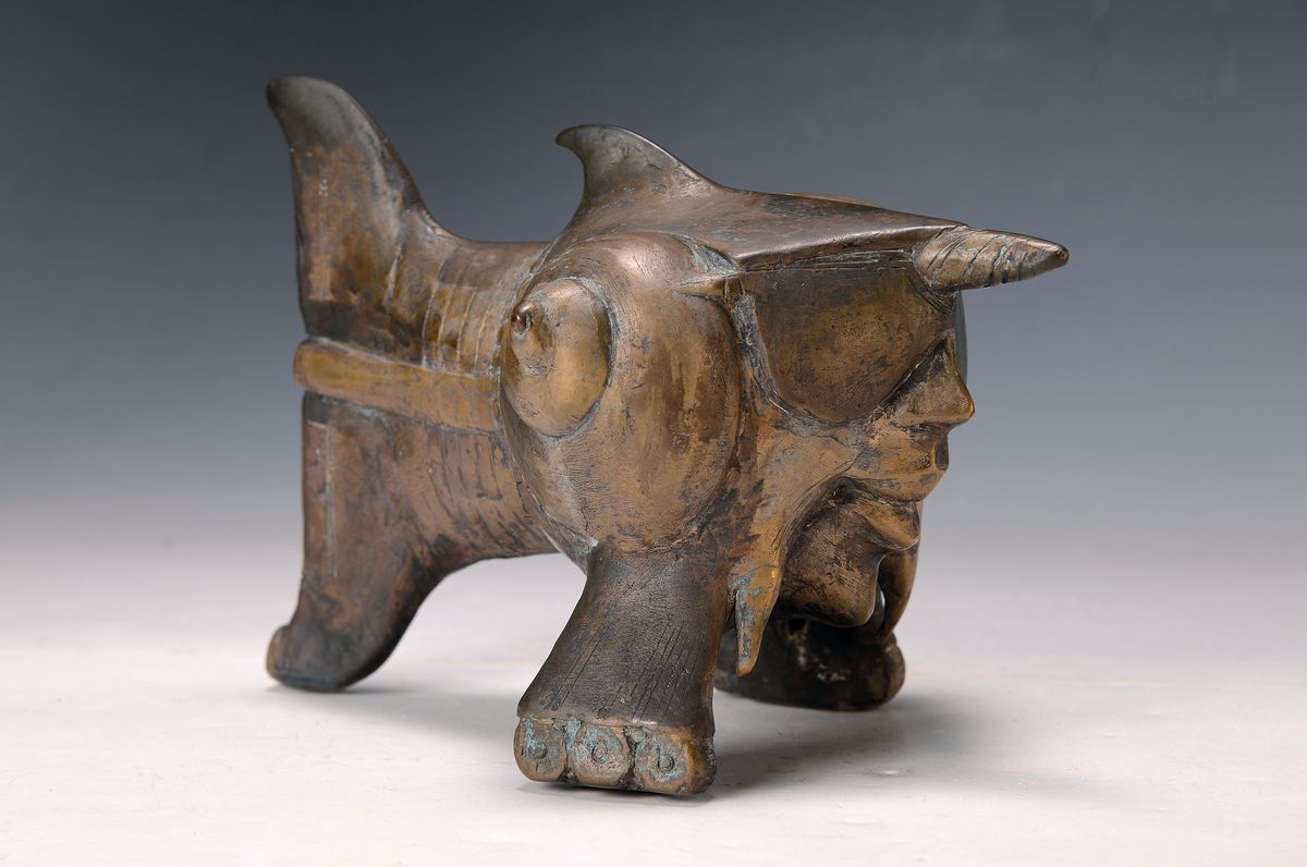 Gernot Rumpf, geb. 1941, Bronze, Fischsohn, signiert und num. 13/25, patiniert, ca. 18 x 27 cm, berieben