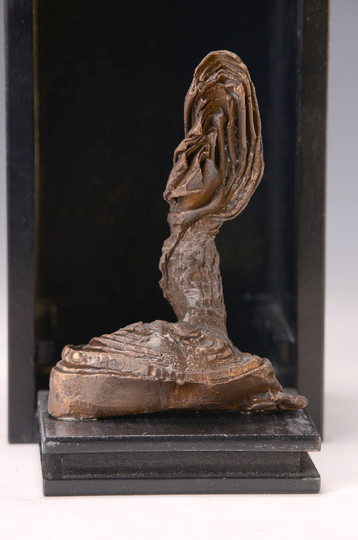 Christoph Wagner, geb. 1965, Studium Akademie München Prof. Hans Ladner, "Sitzende", Bronzeskulptur, ZDF Wettbewerb für Kleinskulpturen ...