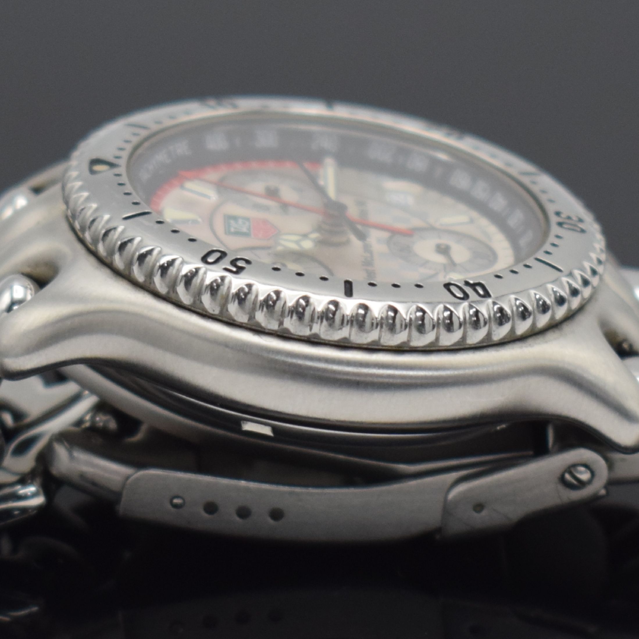 Detail f: TAG HEUER auf 3999 Stück limitierter Armbandchronograph Formula 1 West McLaren Mercedes 98 Referenz CG1117, Schweiz 1998, Edelstahlgeh. inkl. orig. ...