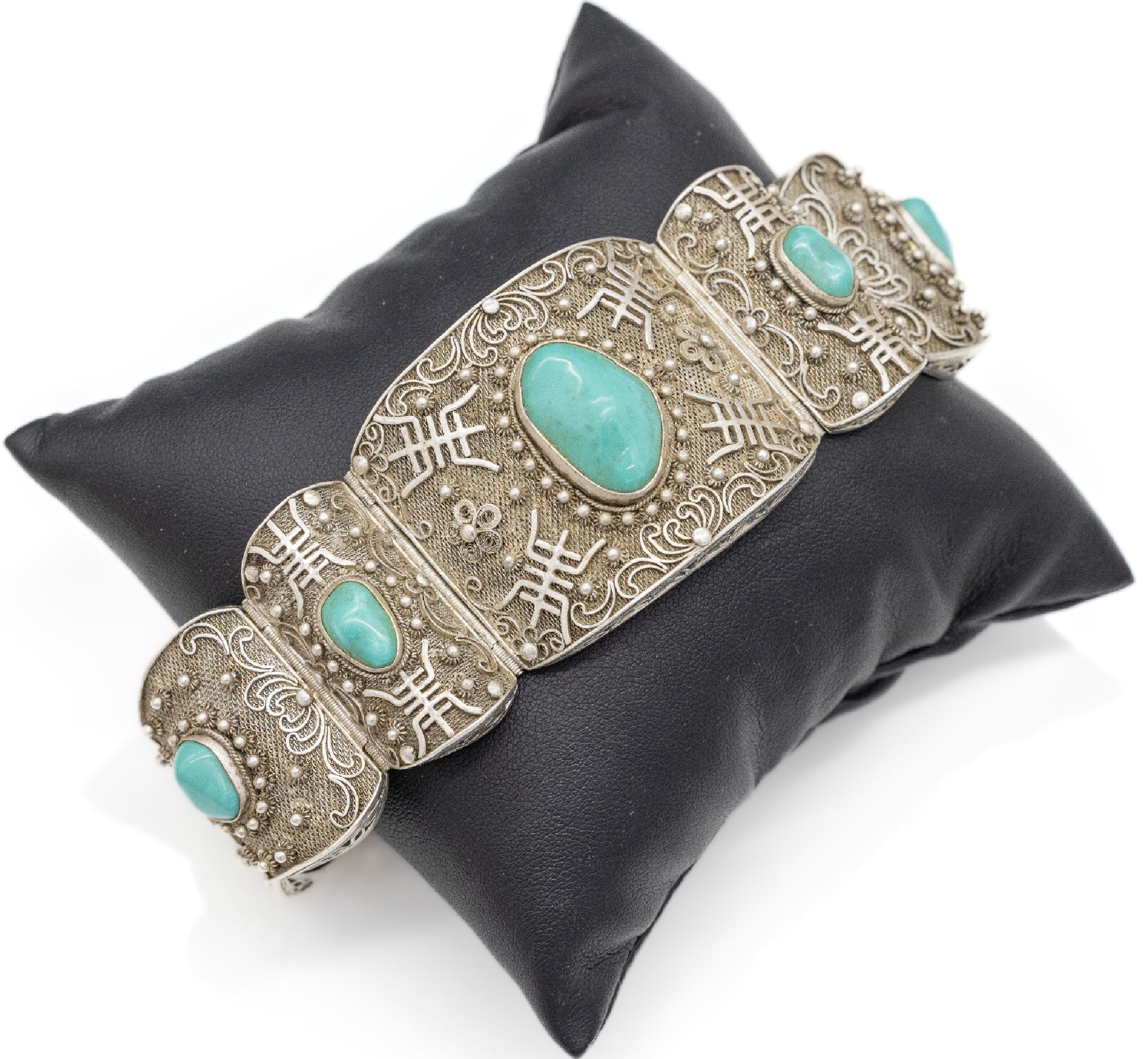 Türkis-Armreif, Silber, China 1950/60er Jahre, 7 unterschiedlich große Einzelglieder, Filigranarbeit, aufgelegte Türkiscabochons in versch. ...